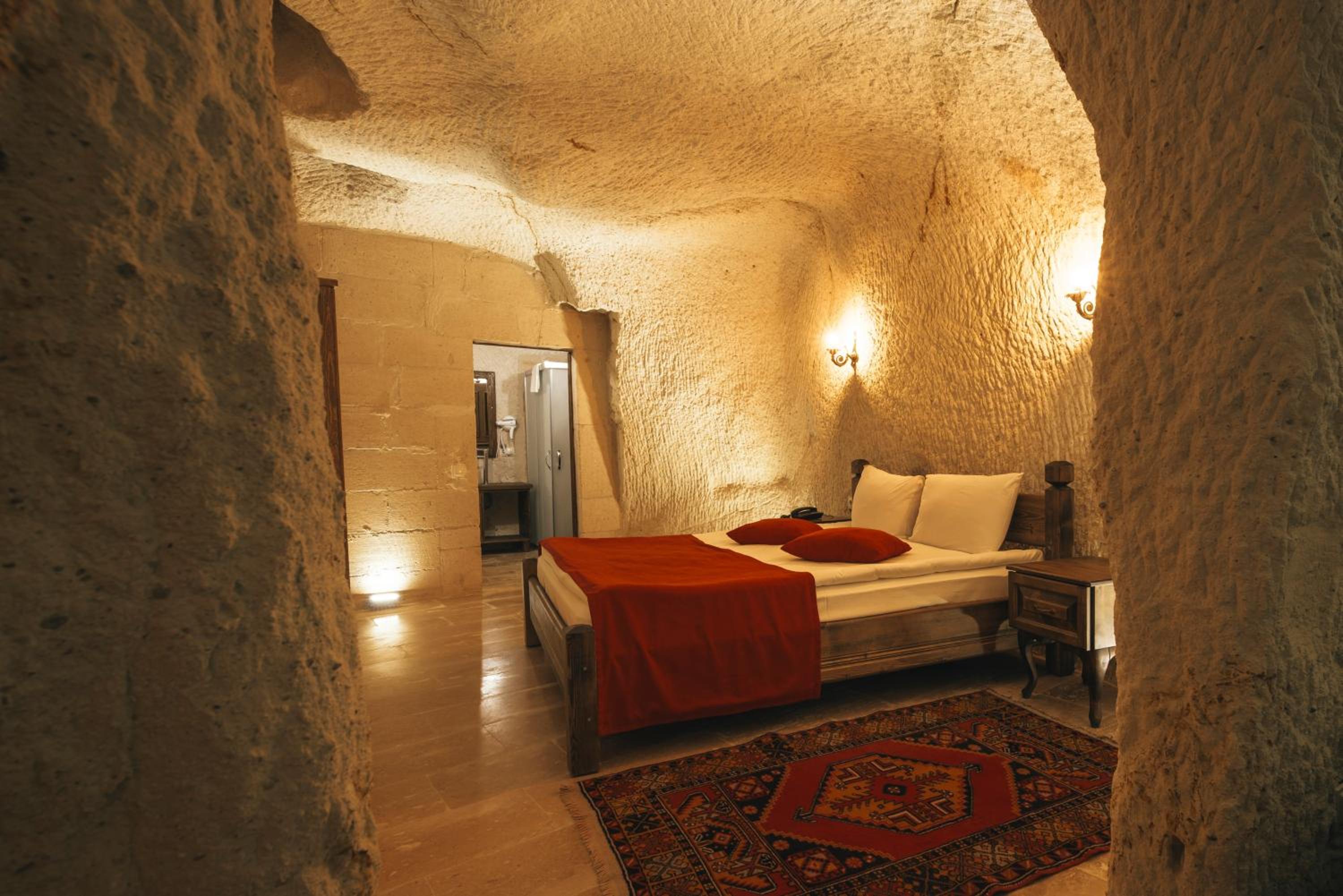 Deluxe King Room photo 2
