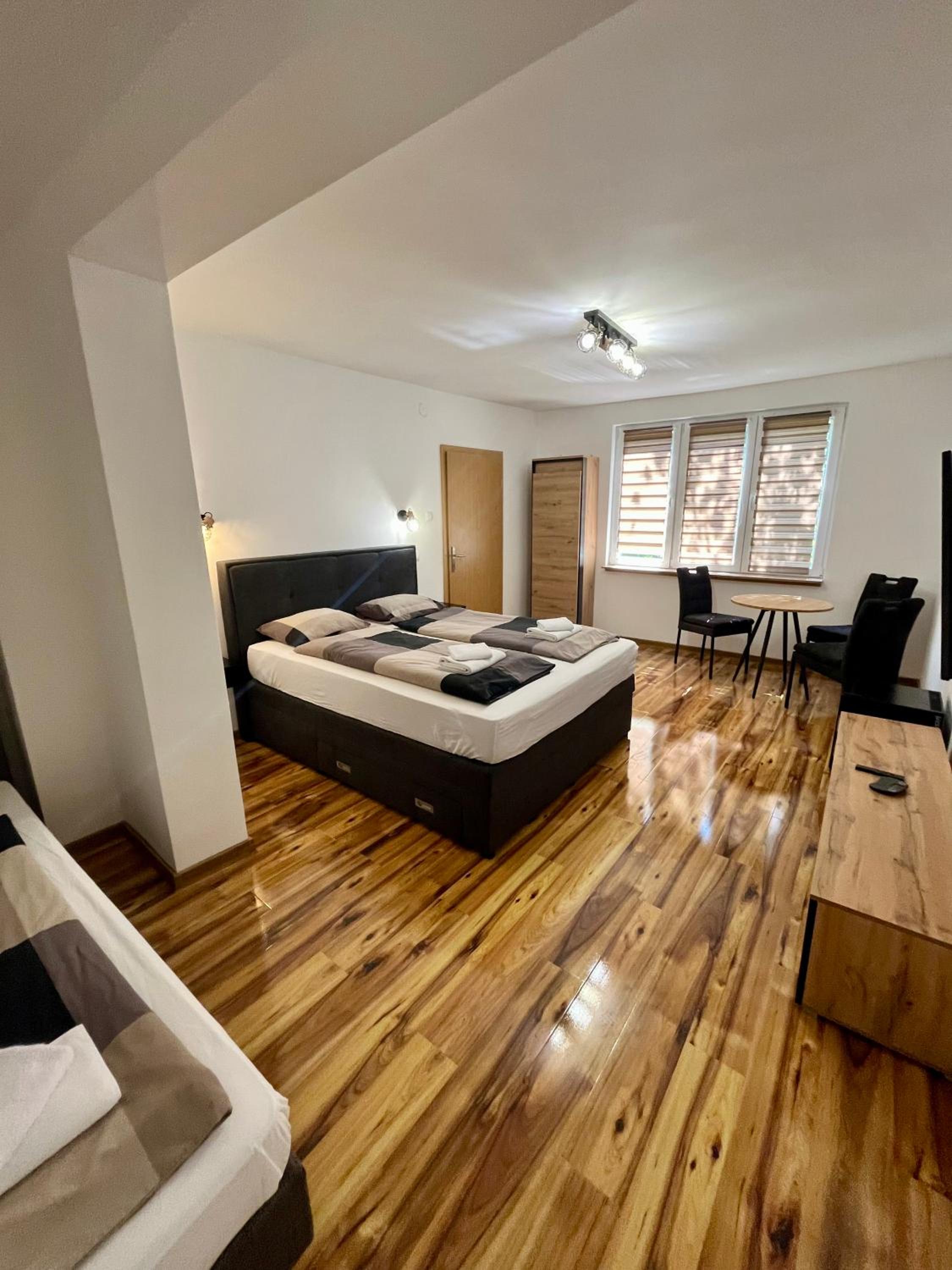 Deluxe Double Room - Photo 2