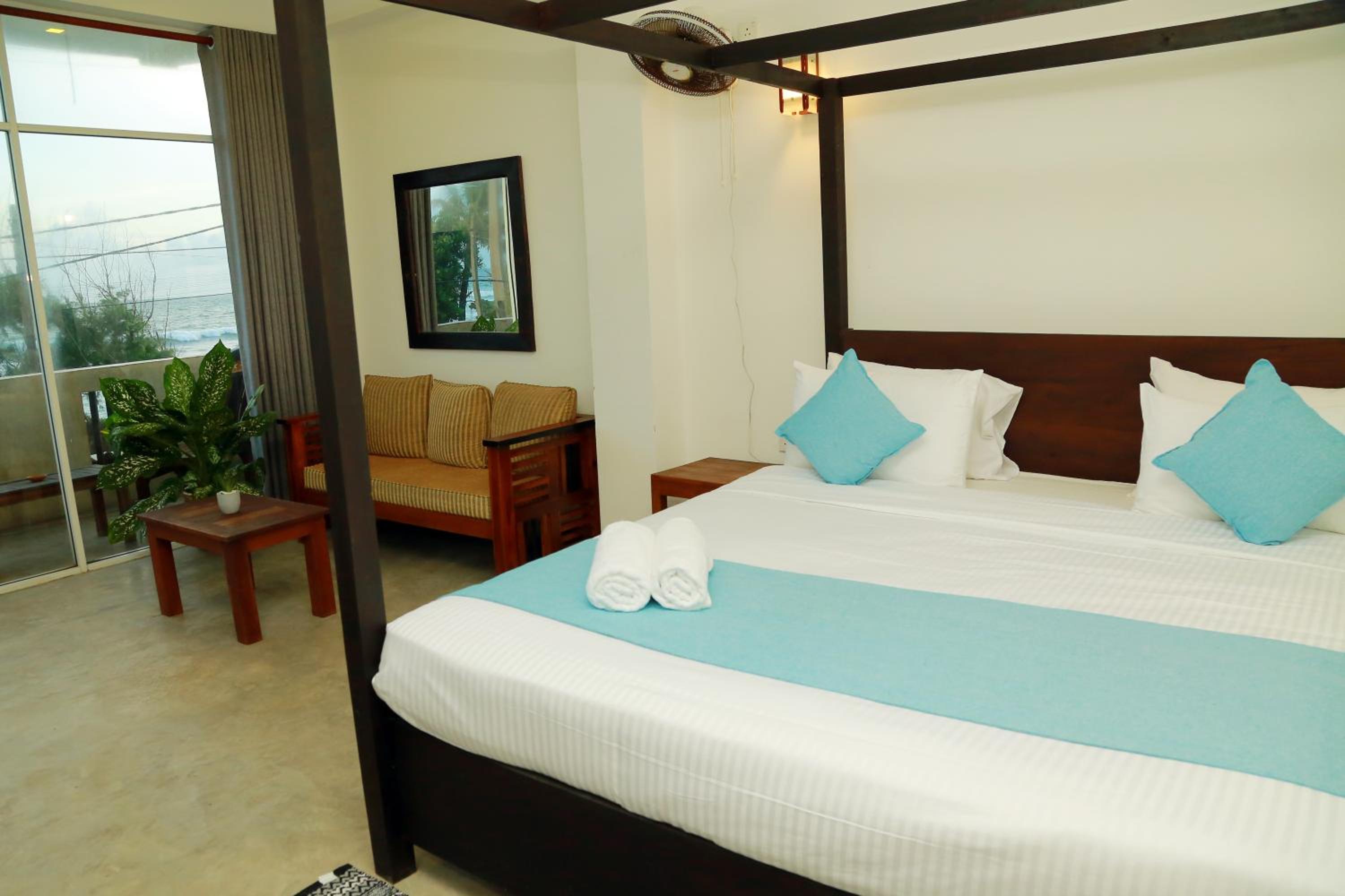 Deluxe Double Room with Balcony and Sea View photo 1