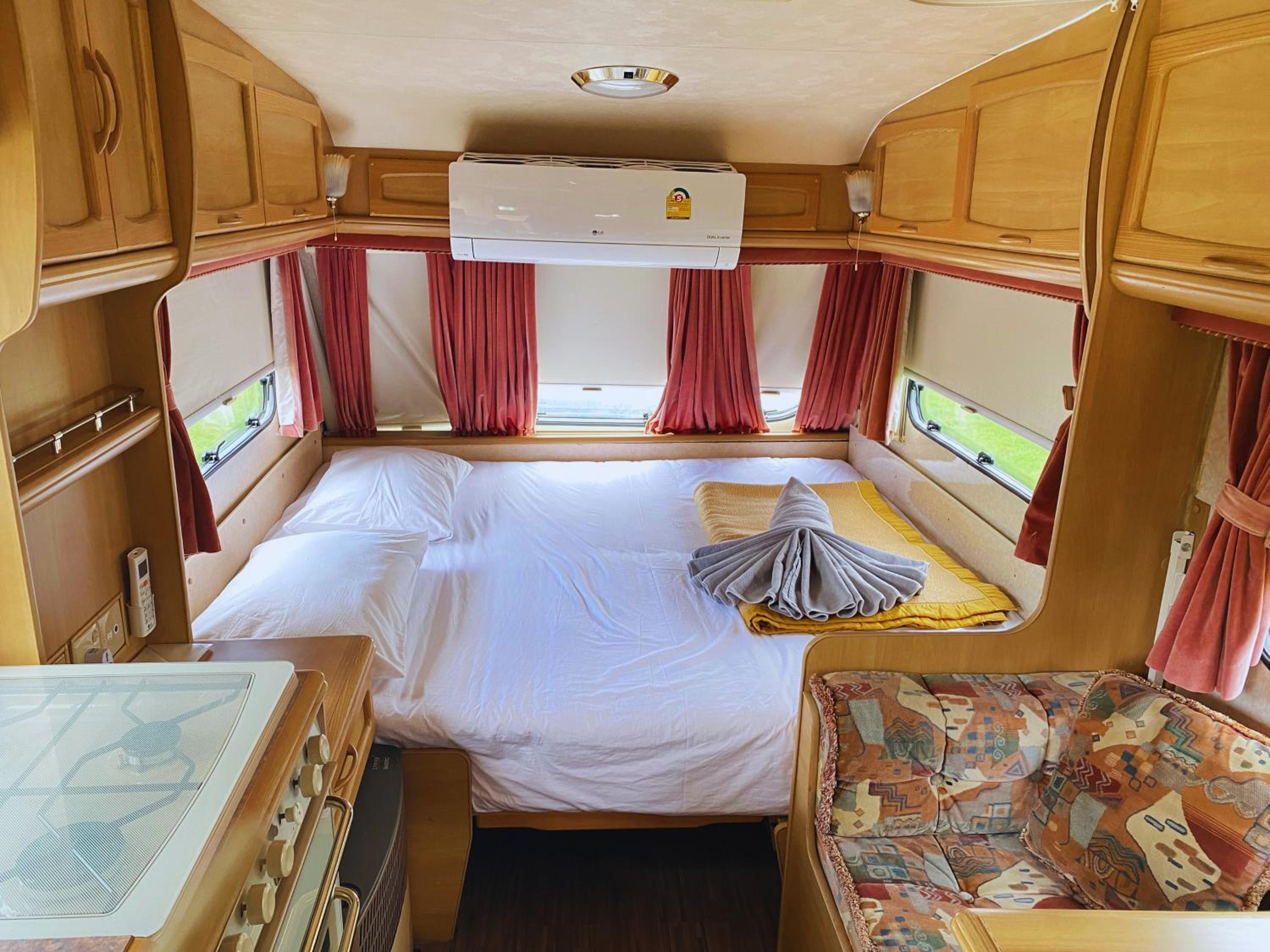 Caravan Cottage