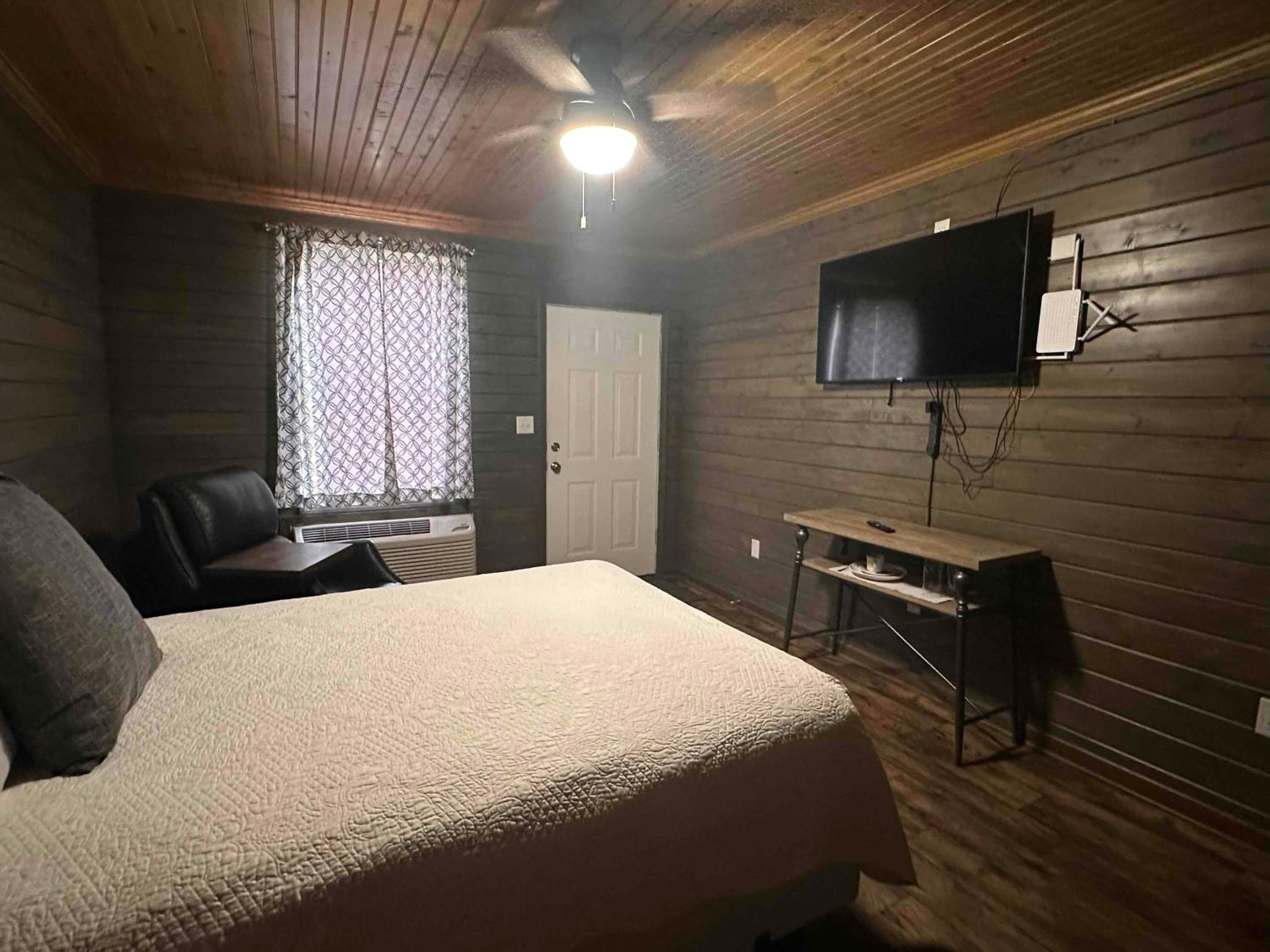 One-Bedroom Bungalow photo 3