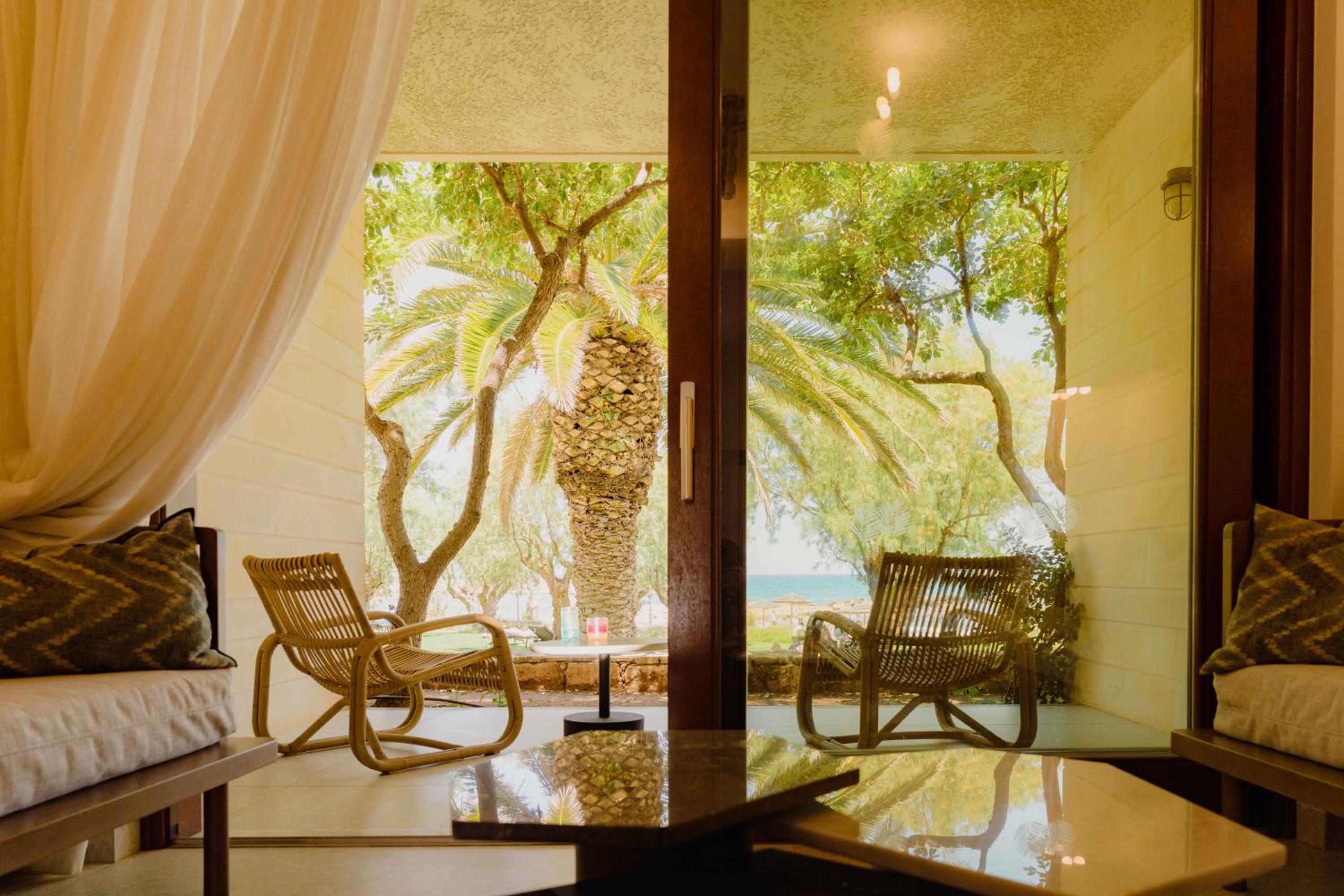 Junior Suite (Sea Front)