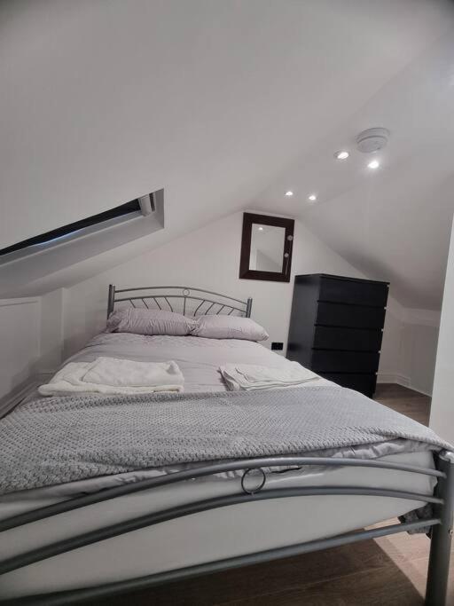 Three-Bedroom House photo 2