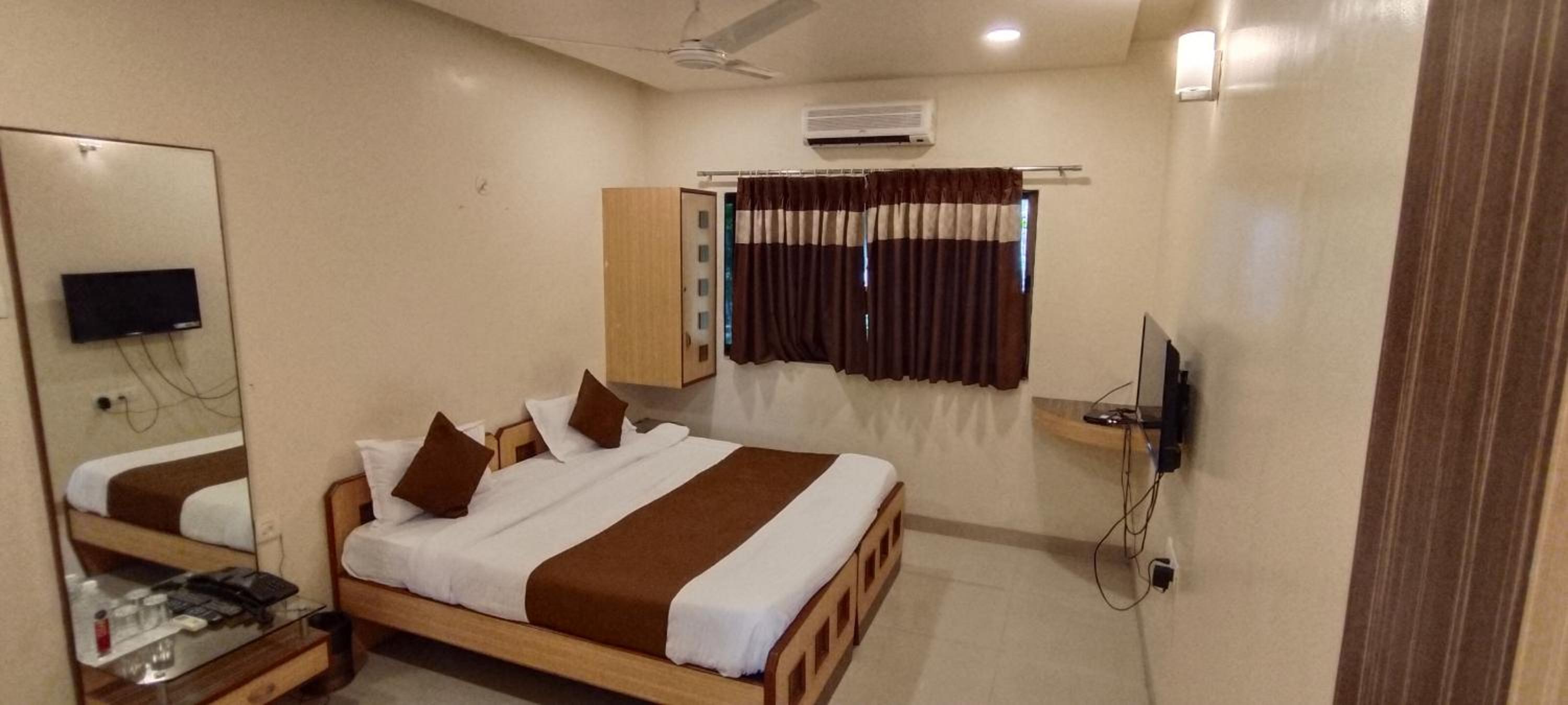 Deluxe Room - Photo 4