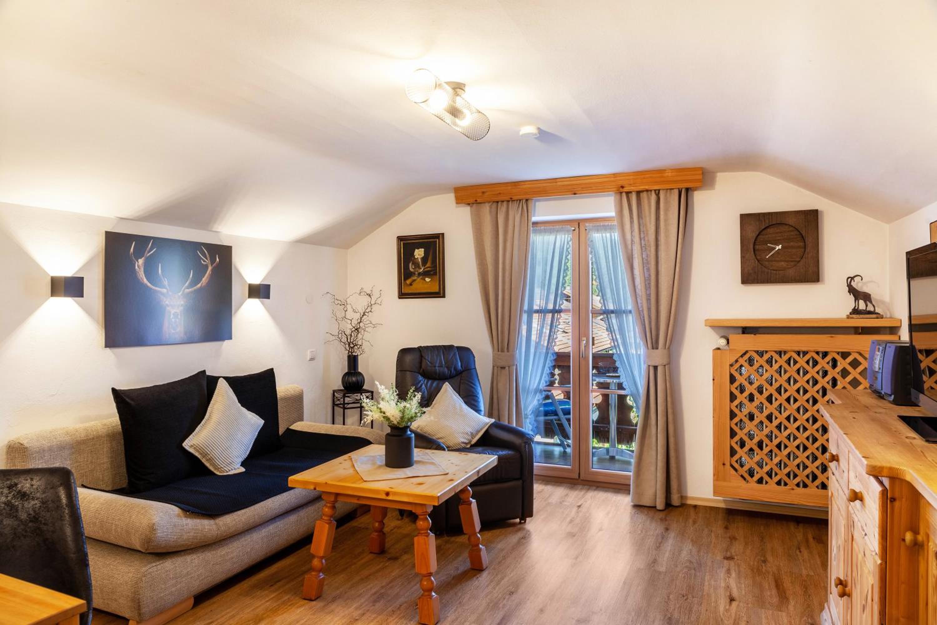 Superior One-Bedroom Apartment with Balcony
