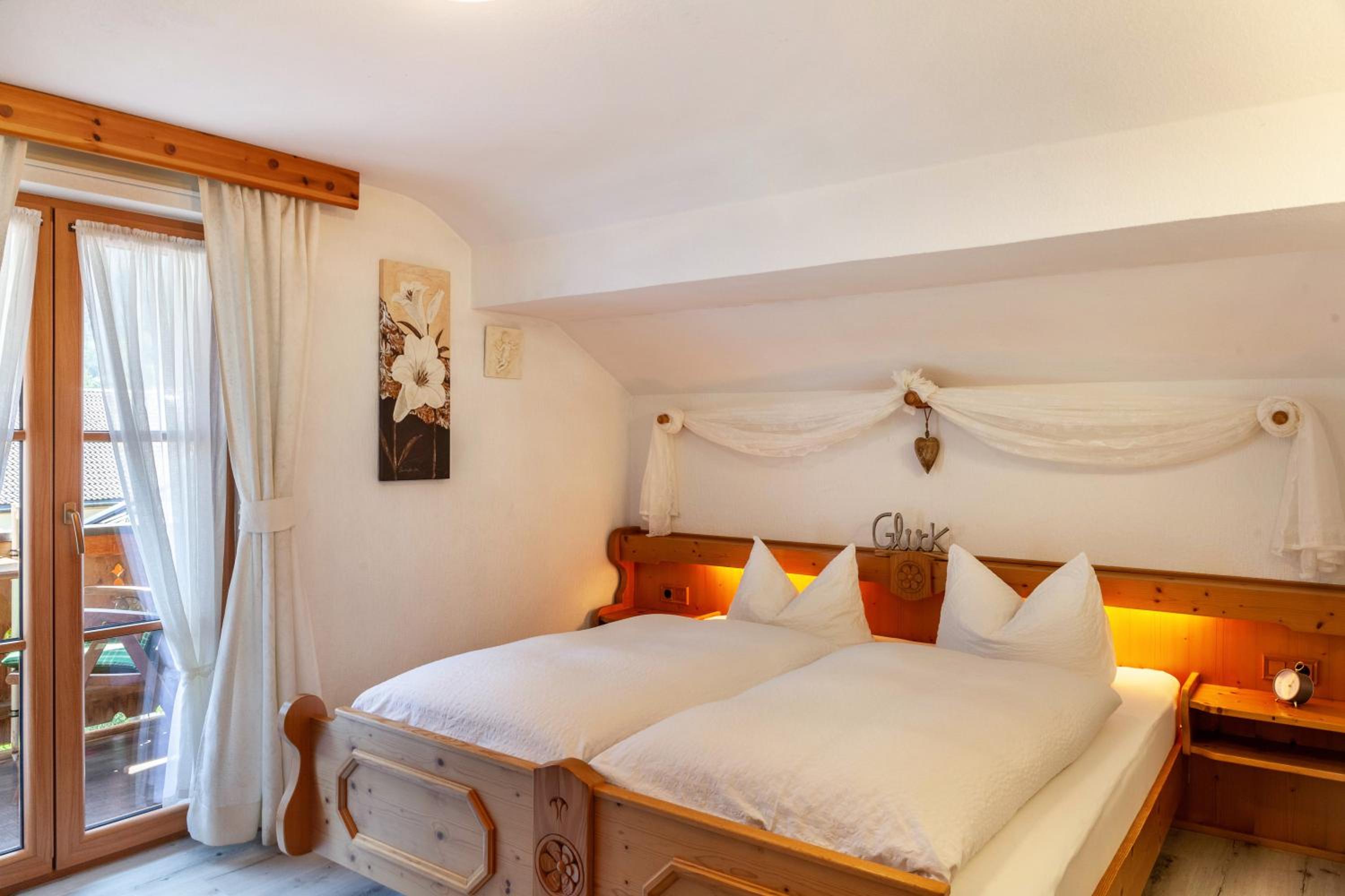 Superior One-Bedroom Apartment with Balcony photo 3