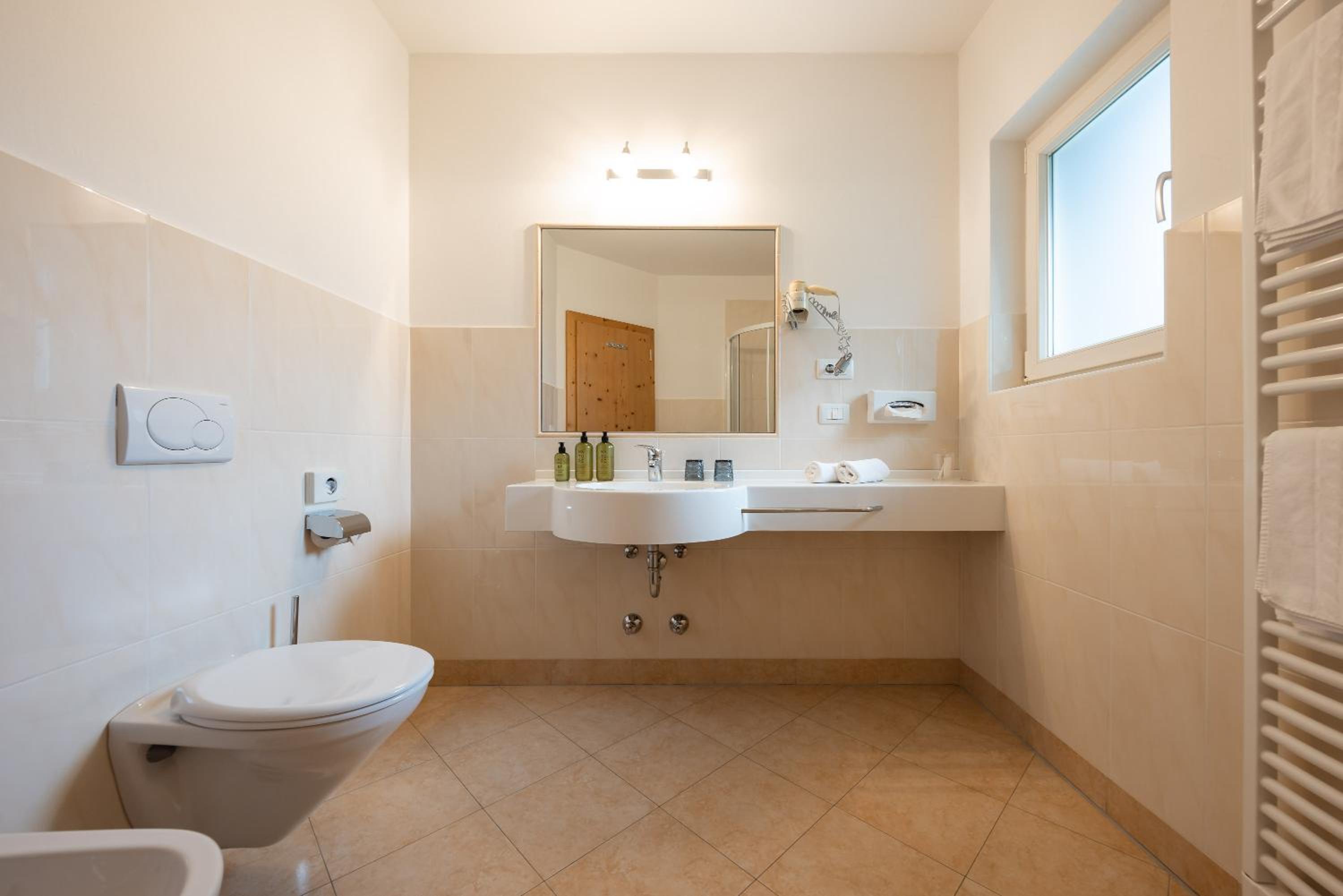Double Room with Balcony photo 3