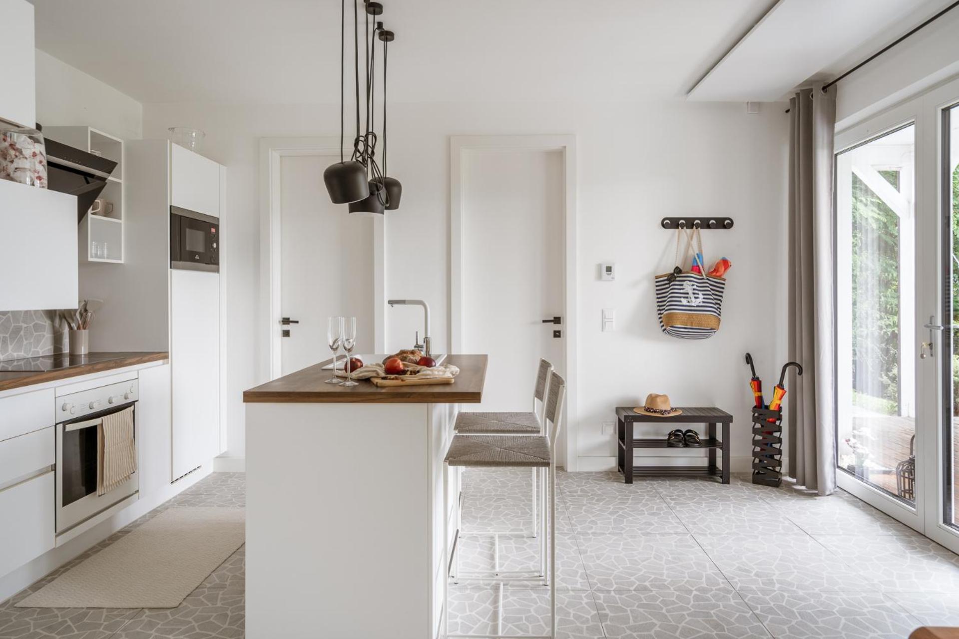 Two-Bedroom Apartment with Water View photo 2