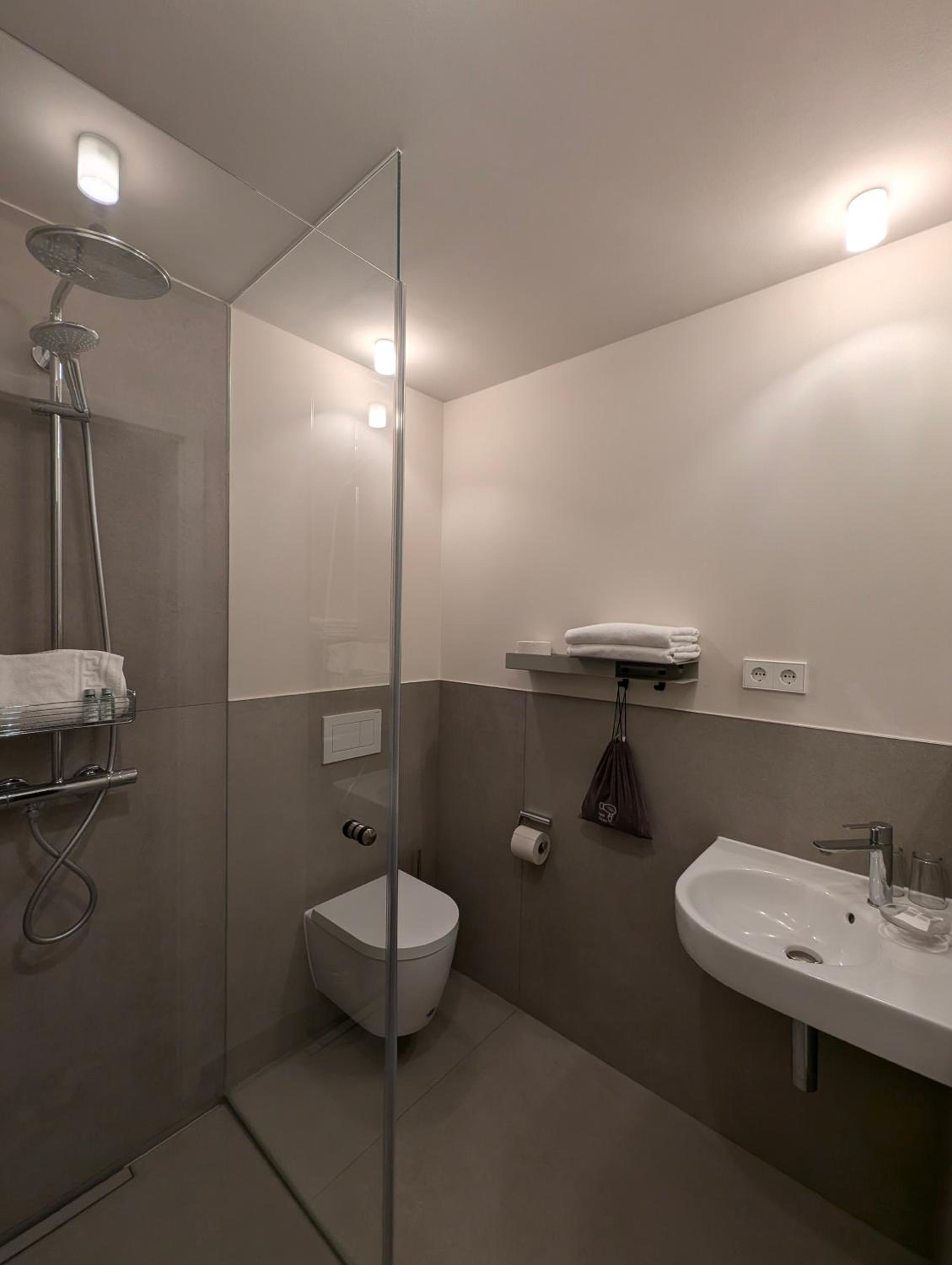 Double Room with Balcony photo 2