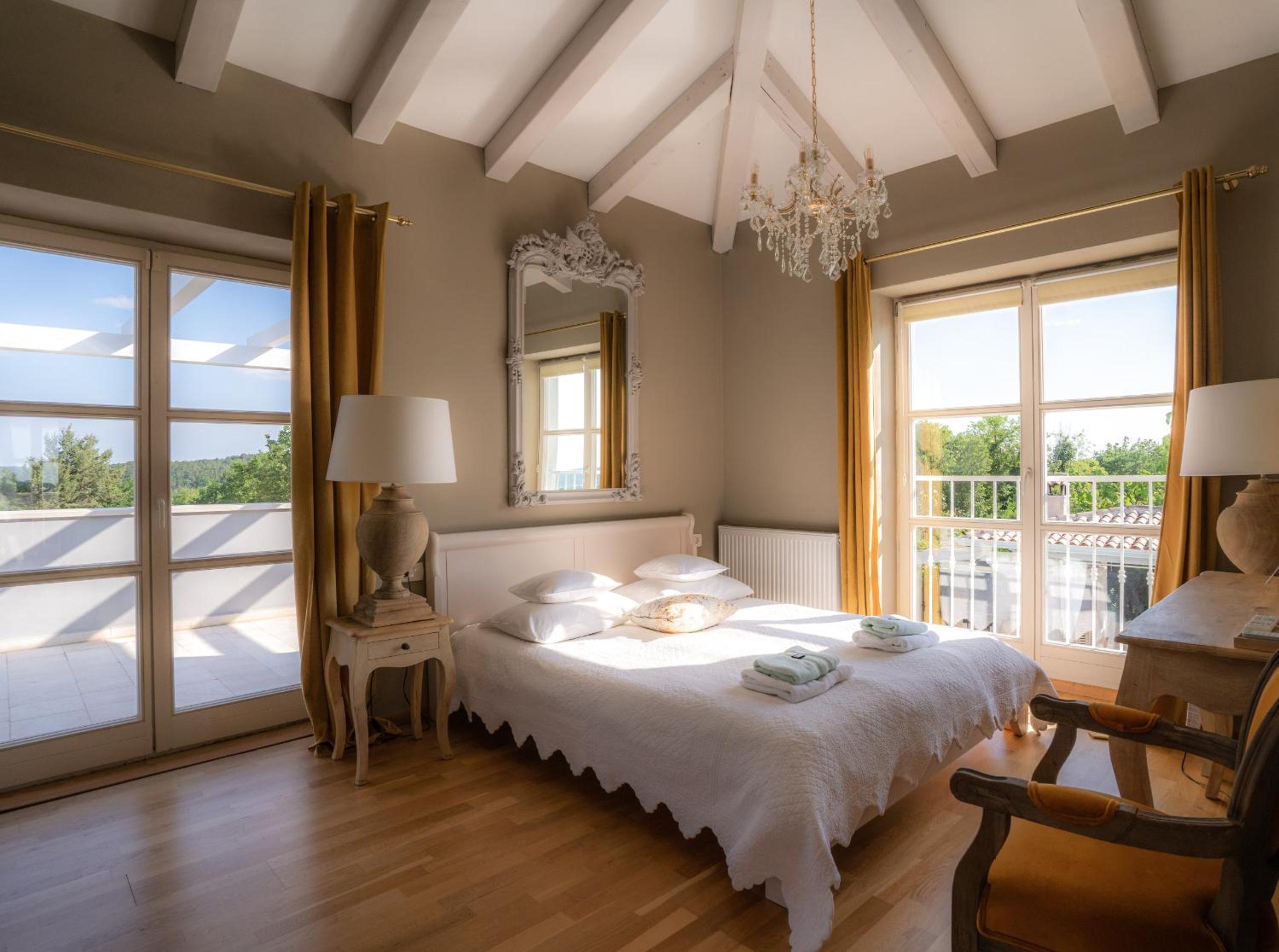 Villa photo 1