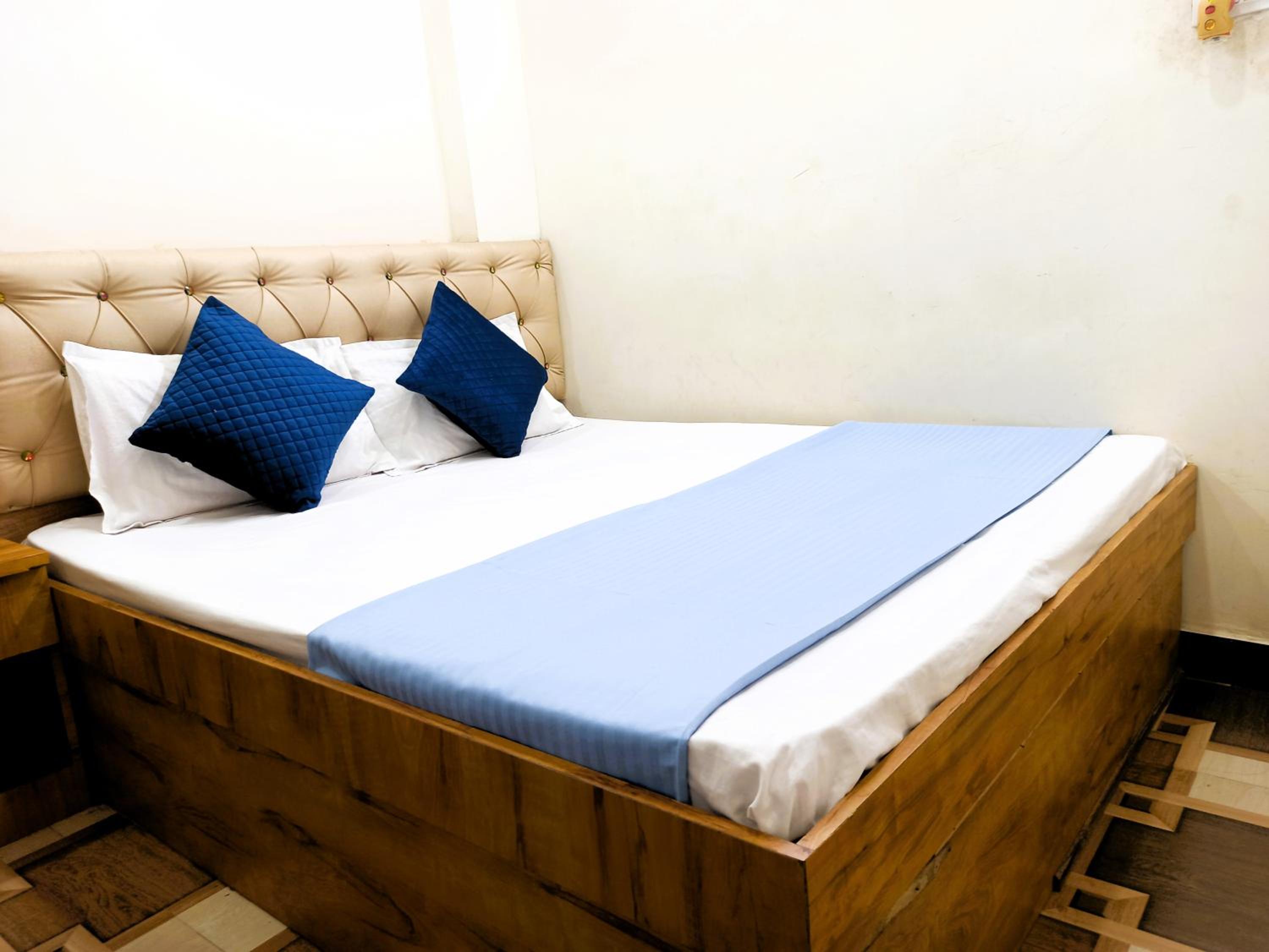 Deluxe Double Room photo 2
