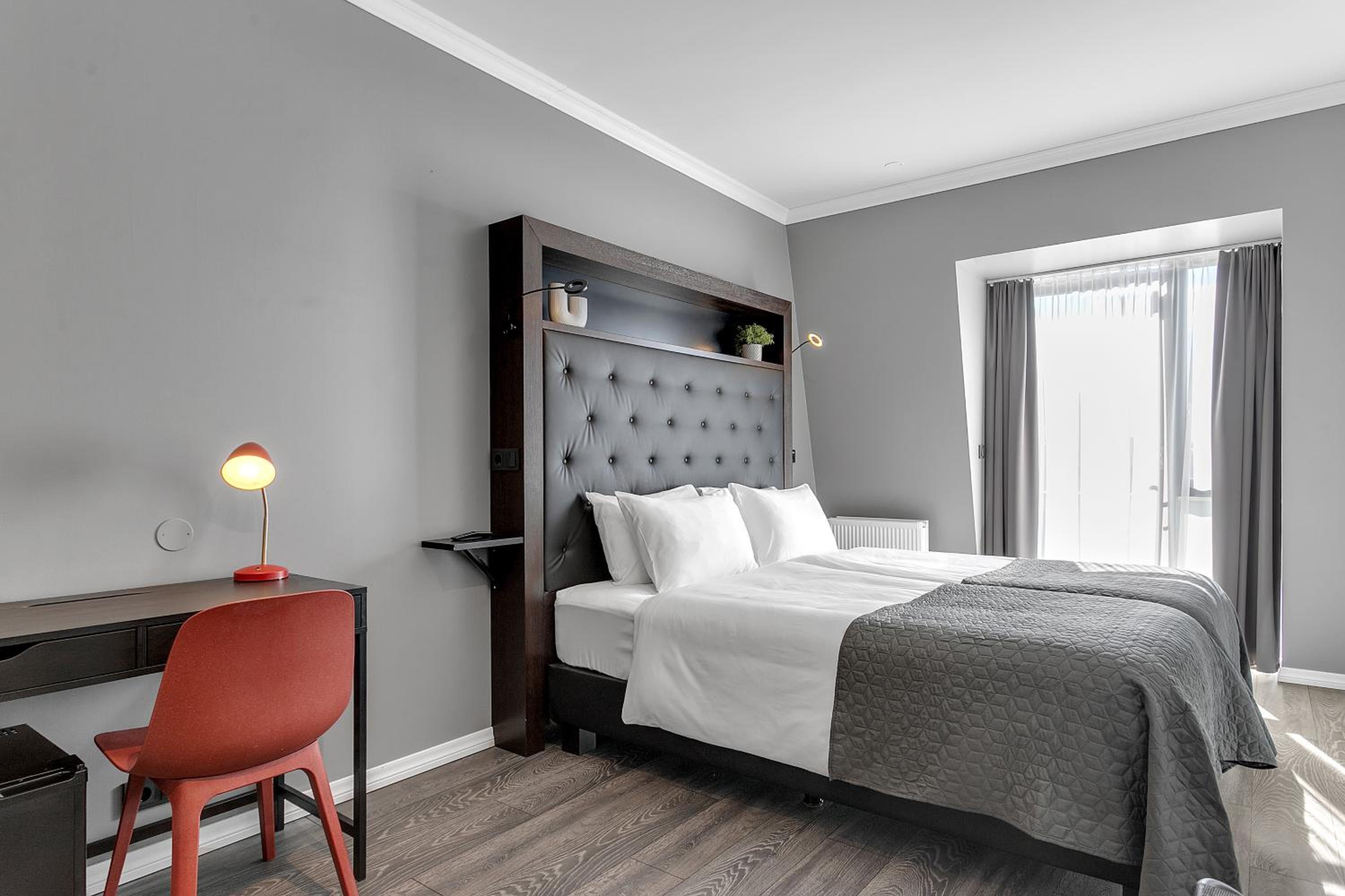 Standard Twin Room - Photo 8