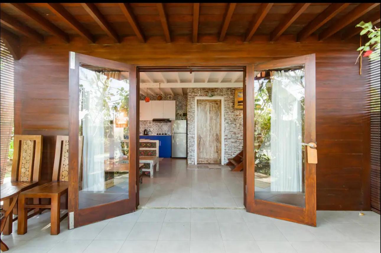 One-Bedroom House - Photo 38