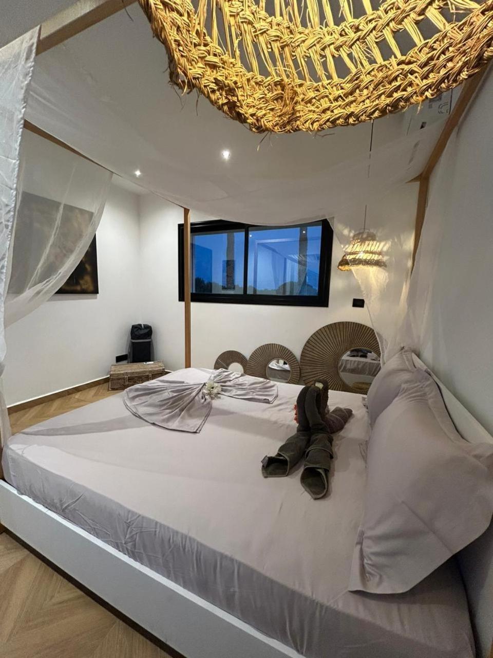 Villa photo 3