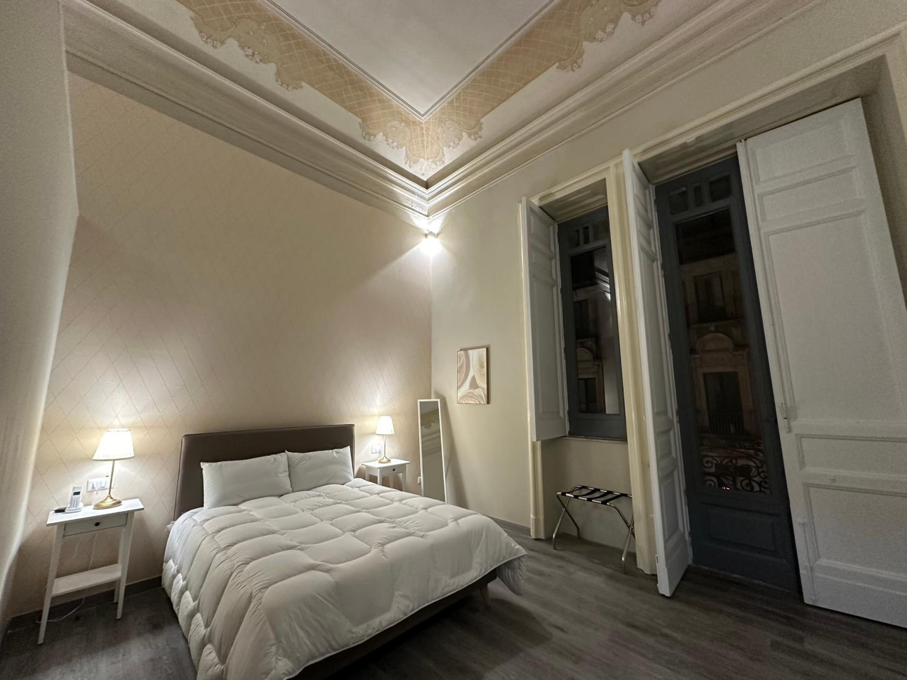 Suite with City View photo 3