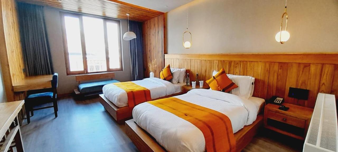 Deluxe Twin Room - Photo 9