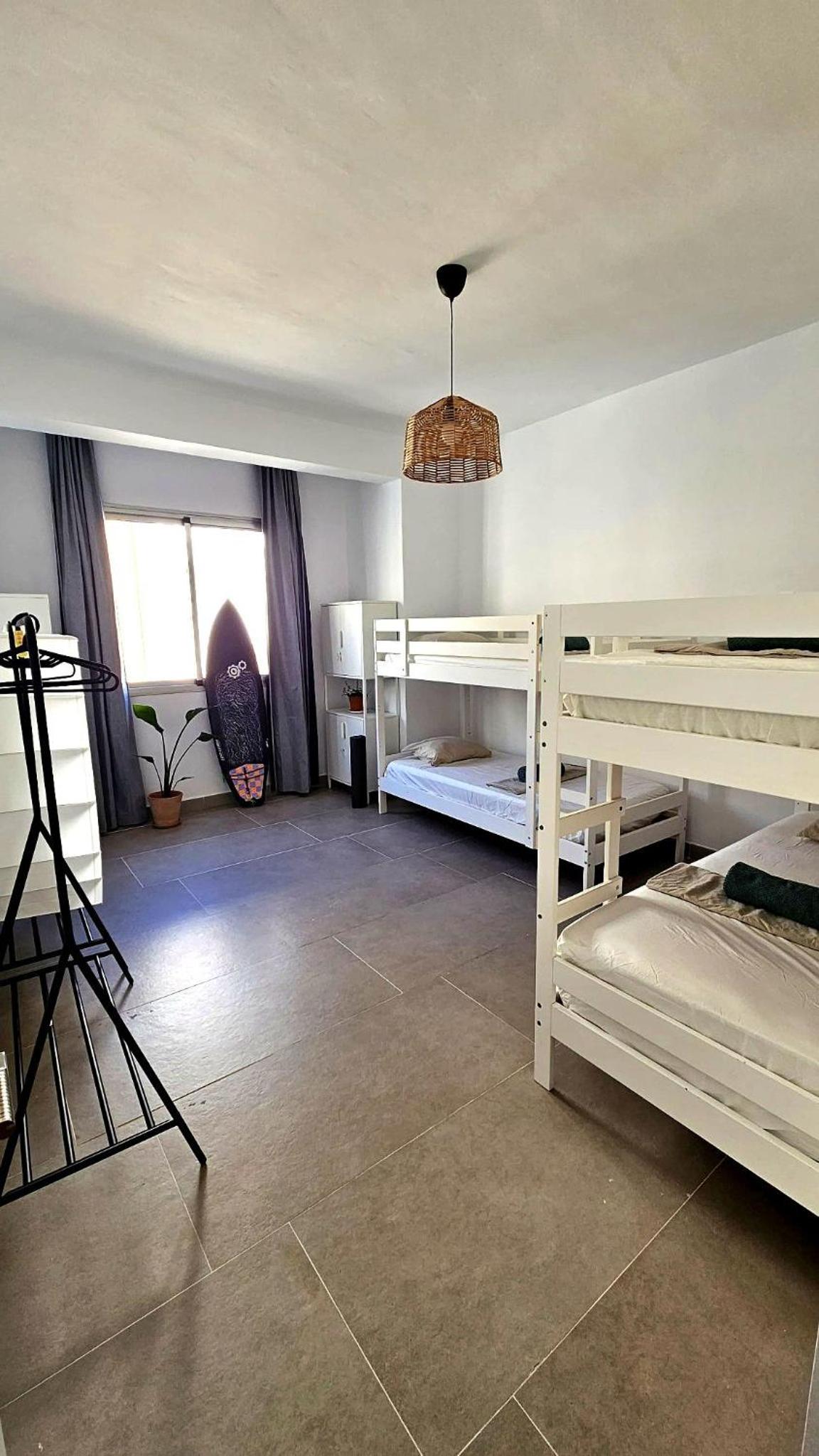 Cama en Habitación Compartida Mixta de 4 Camas
