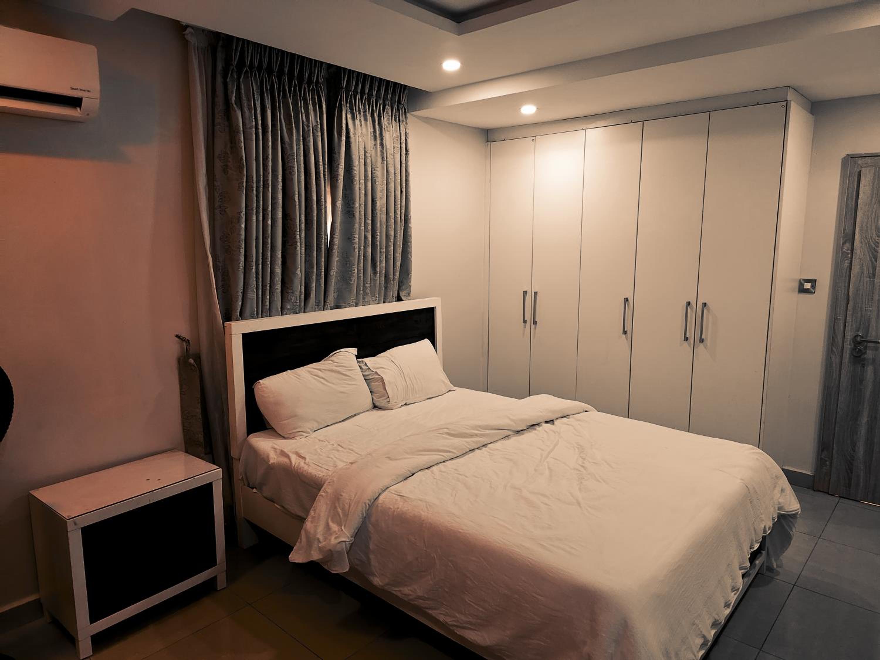Classic Apartment photo 2