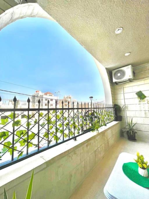 Three-Bedroom Premium Apartment with Balcony photo 2