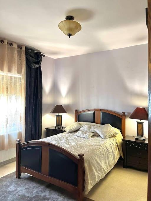Three-Bedroom Premium Apartment with Balcony photo 3