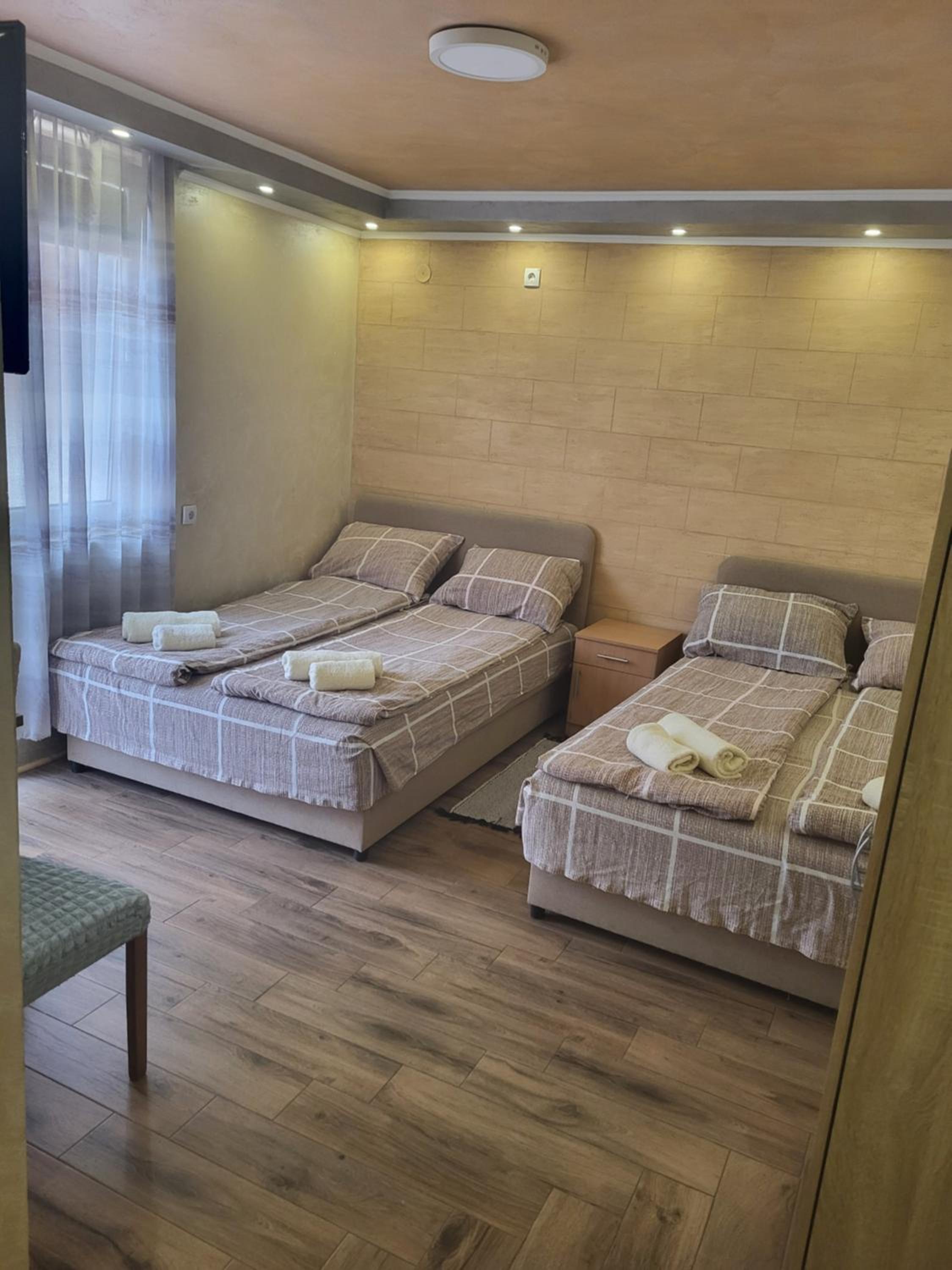 Deluxe Queen Room With Two Queen Beds
