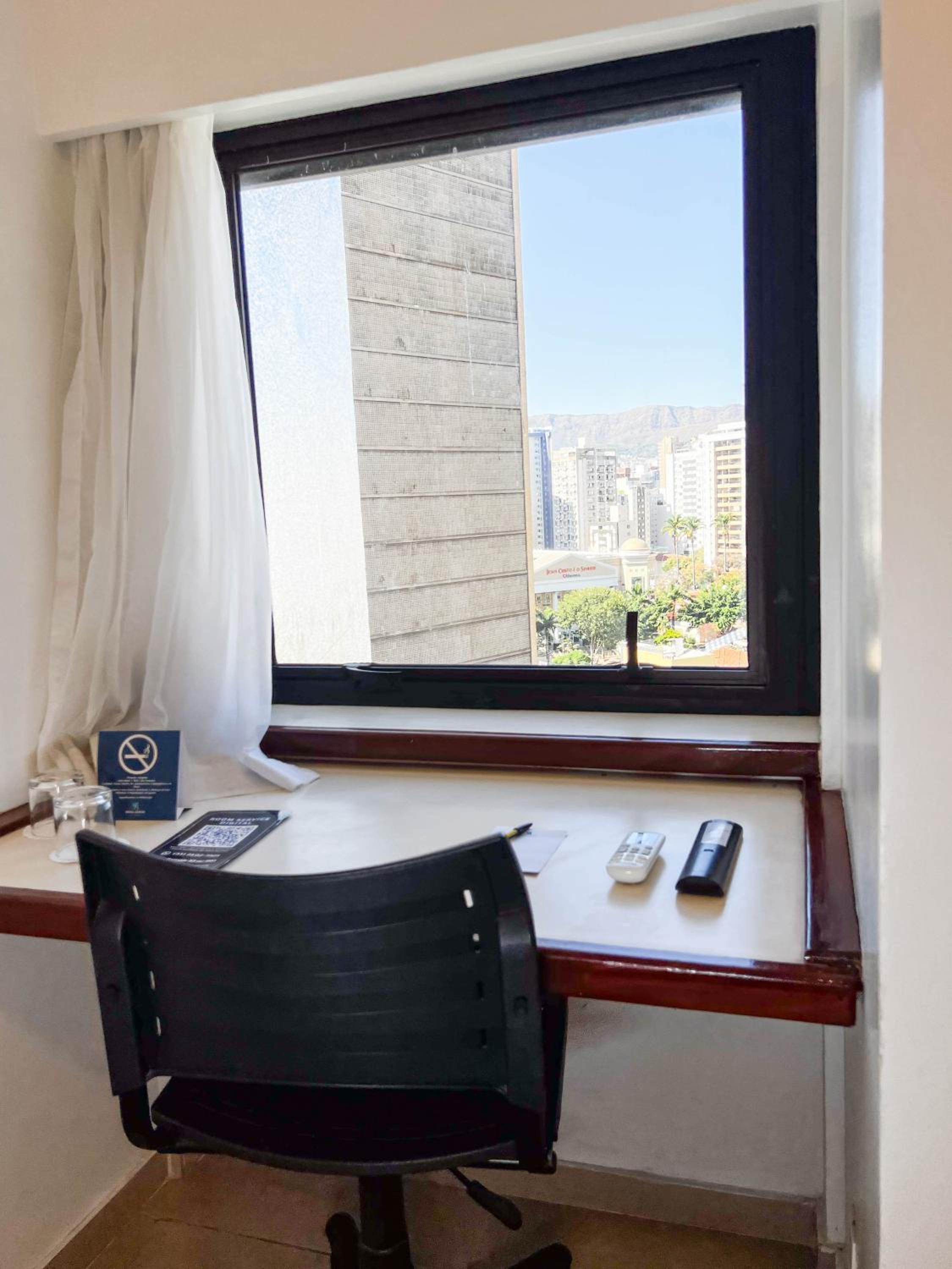 Standard Twin Room - Photo 4