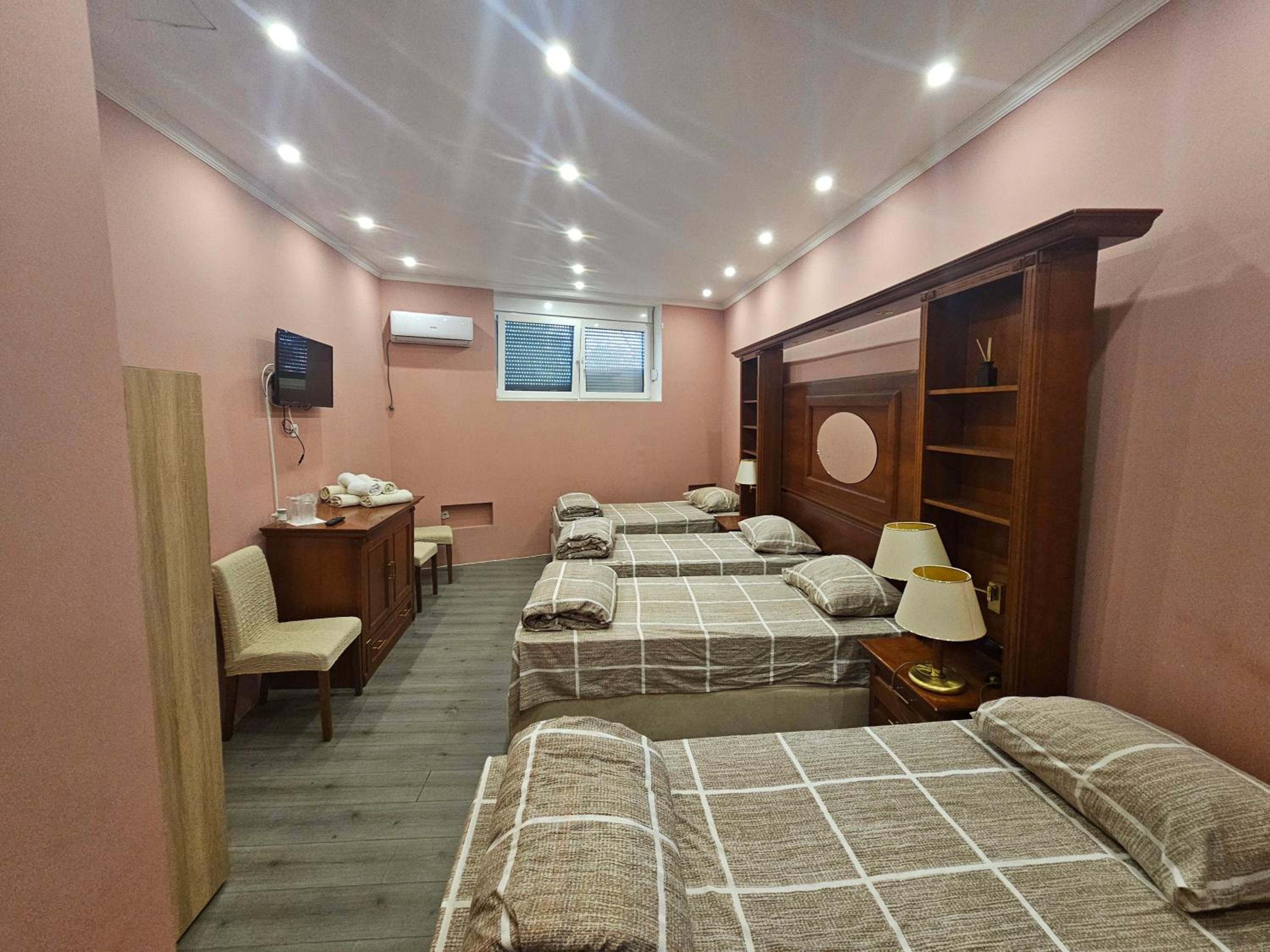 Standard Quadruple Room