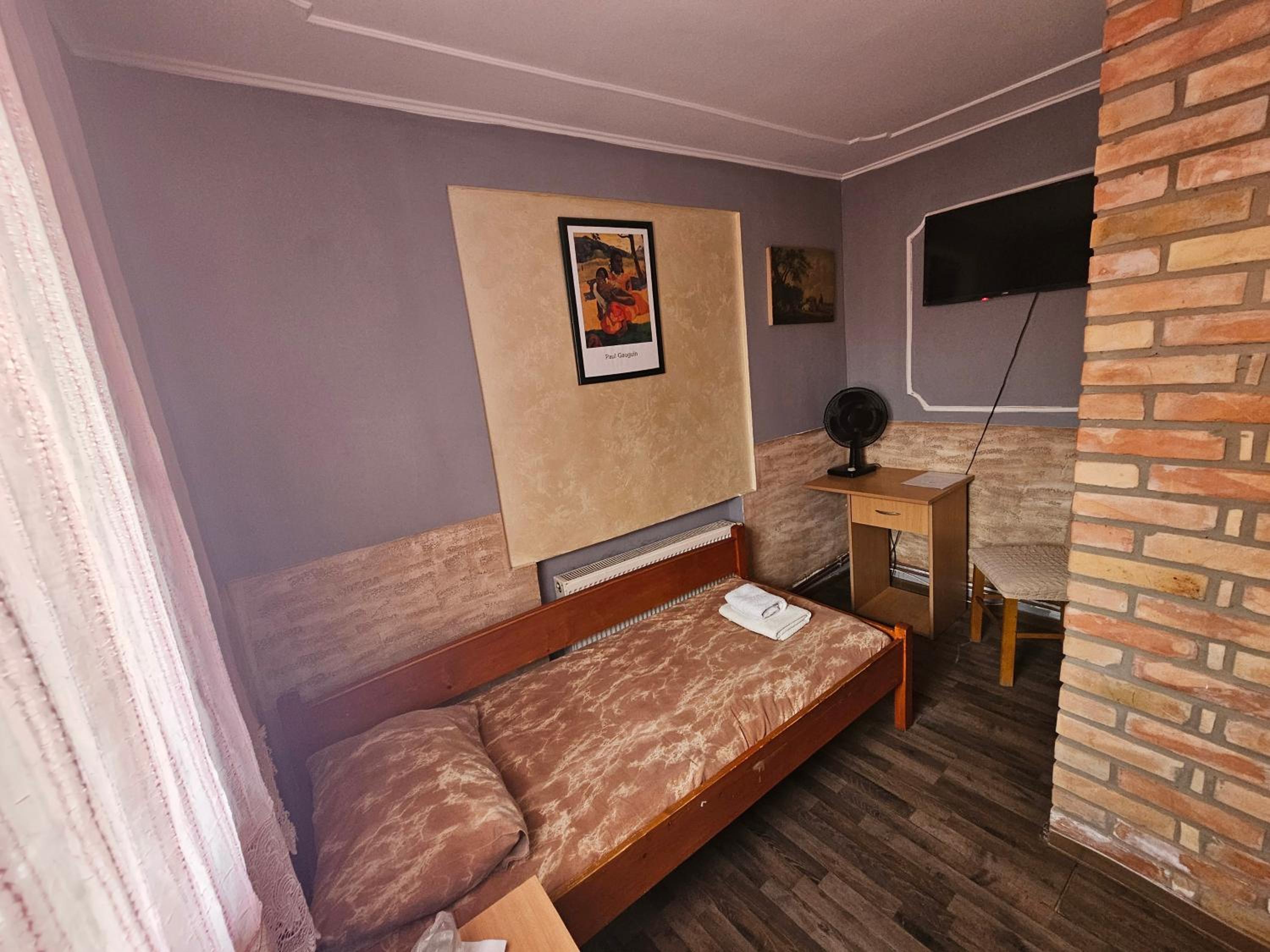 Standard Single Room