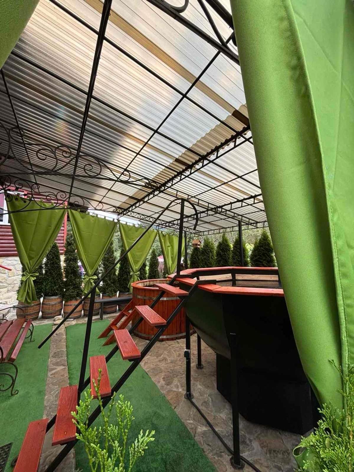 Family Room with Balcony photo 2