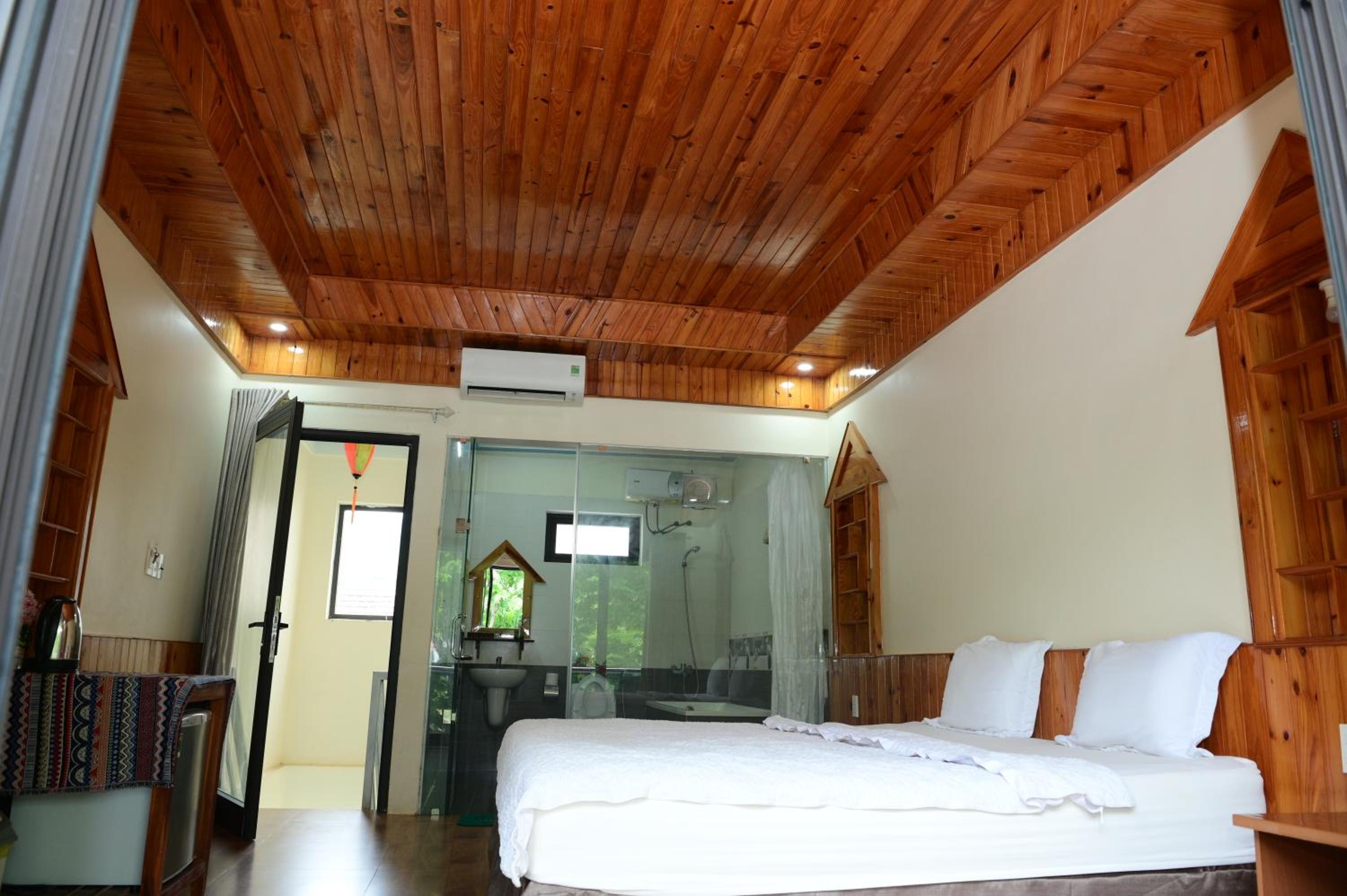 Bungalow - Water Front  photo 2