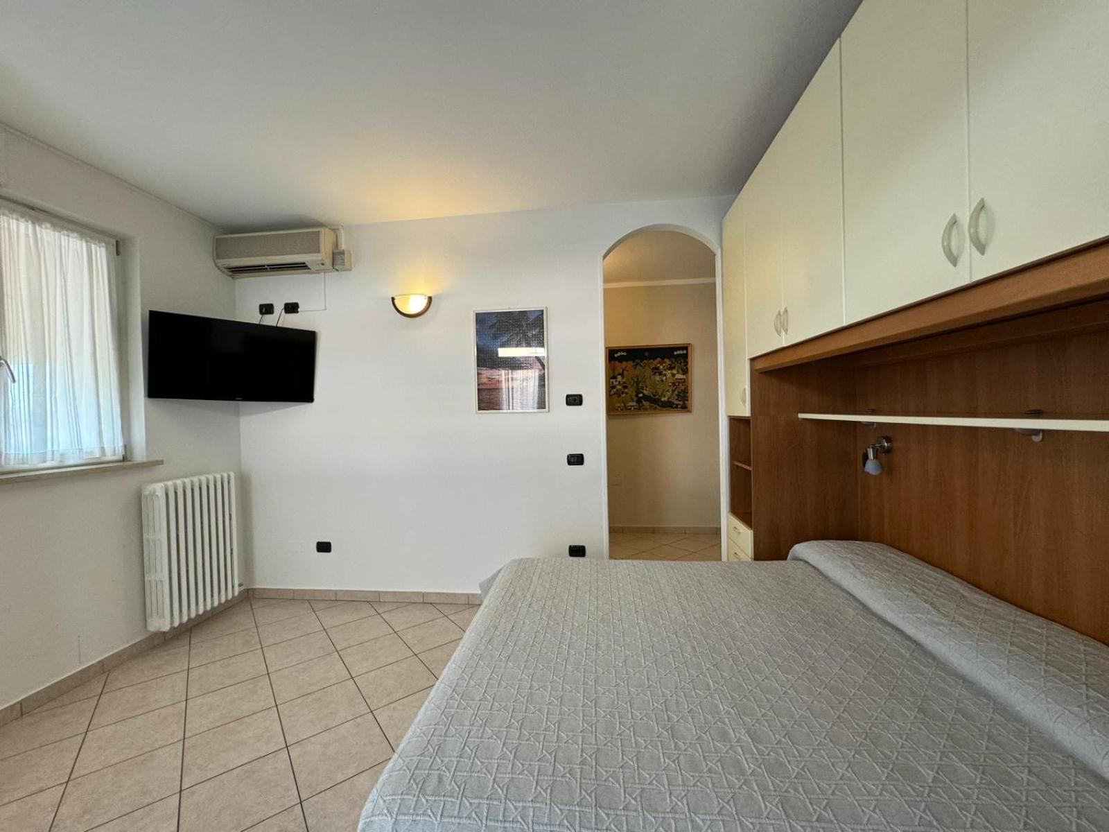 Family Room with Terrace - Photo 1