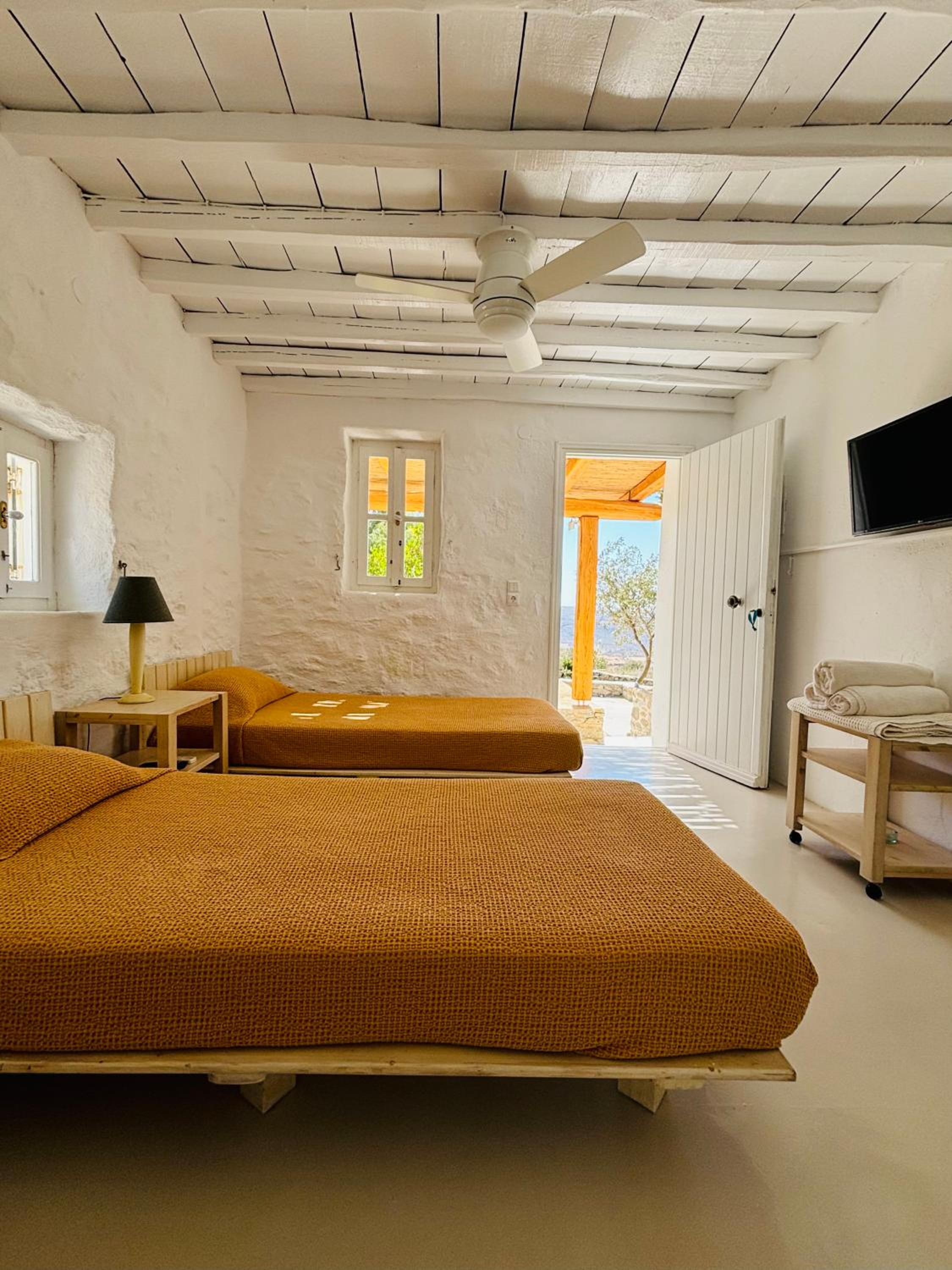 Villa photo 2