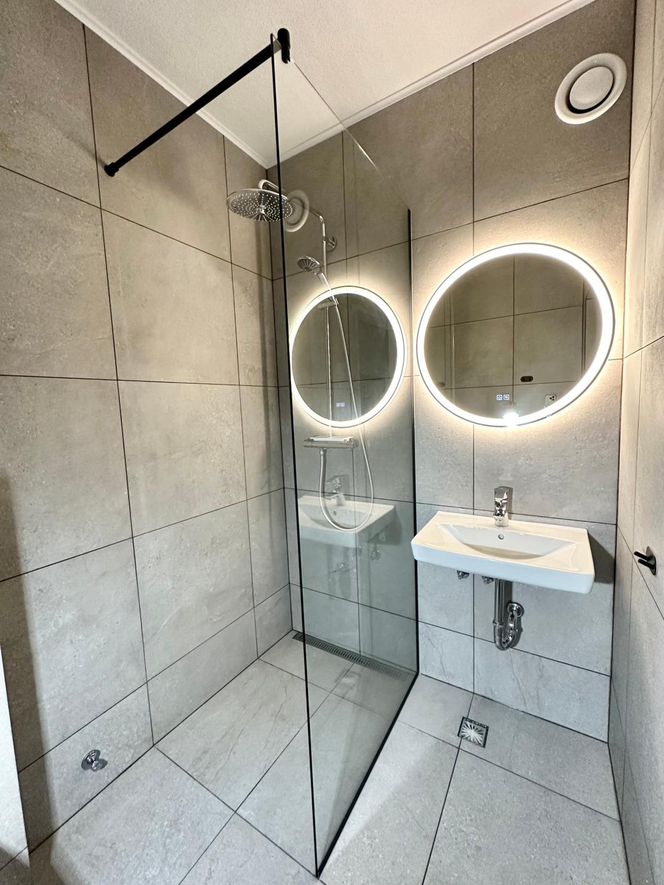 Double or Twin Room (Max 2 Adults 1 Children) with private Bathroom photo 1