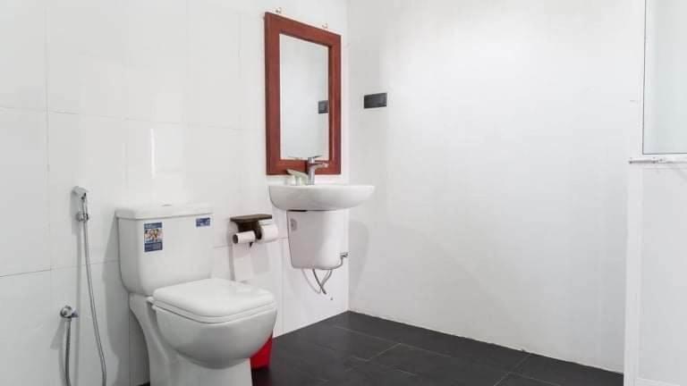 Double Room with Balcony and Sea View photo 3