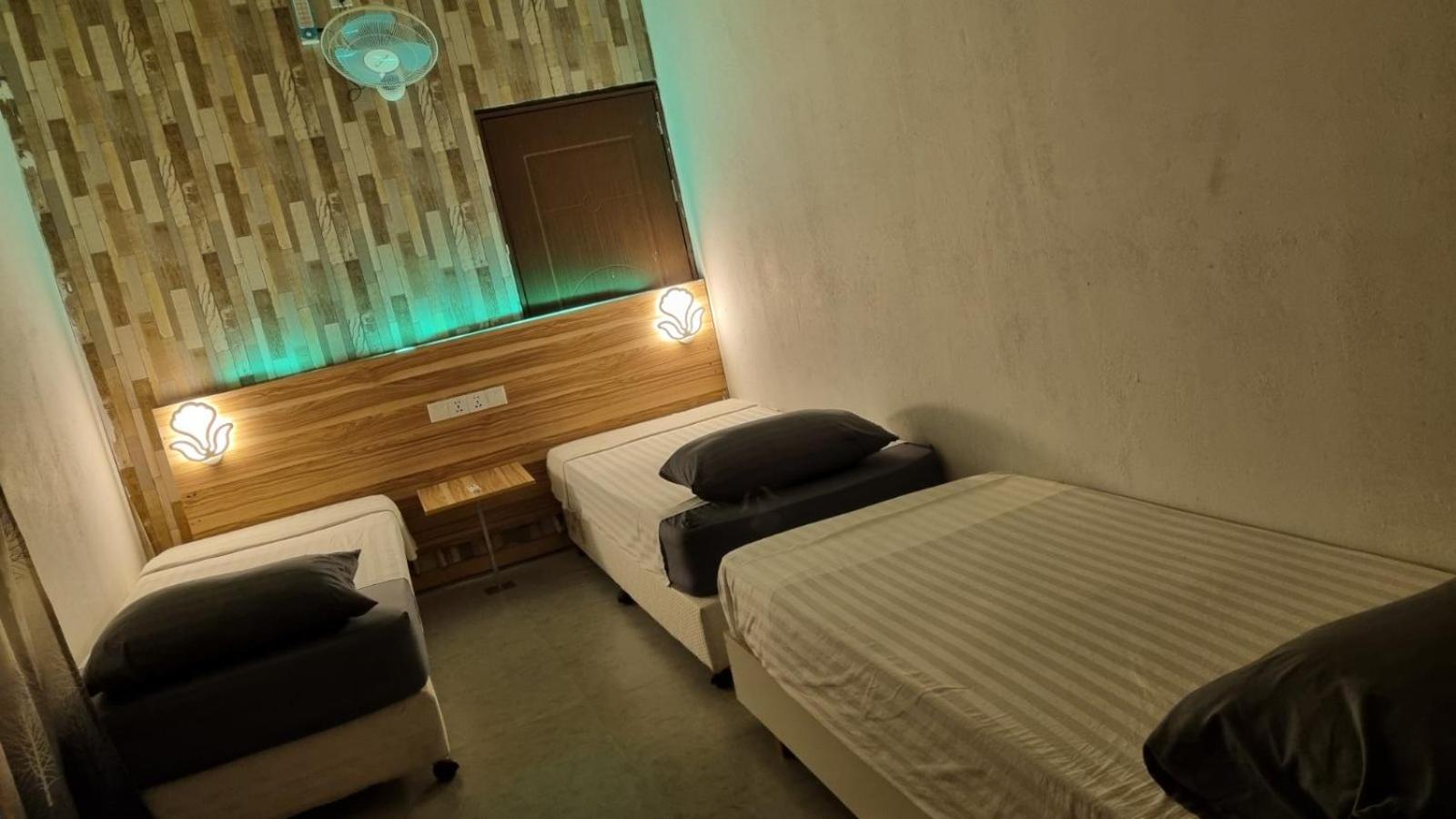Triple Room With Private Bathroom