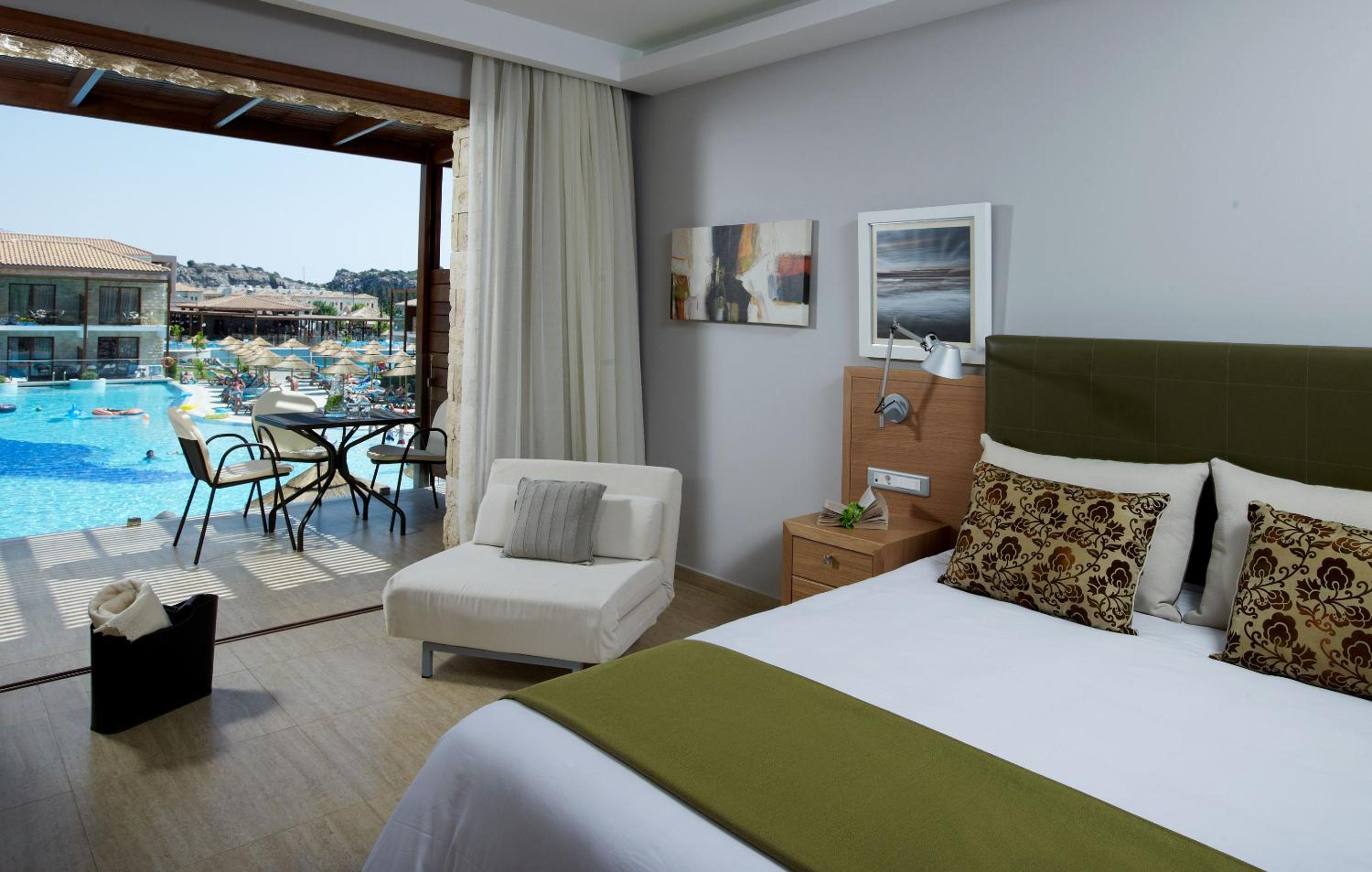 Double Room Pool View (Relax or Activity Area) - Photo 1
