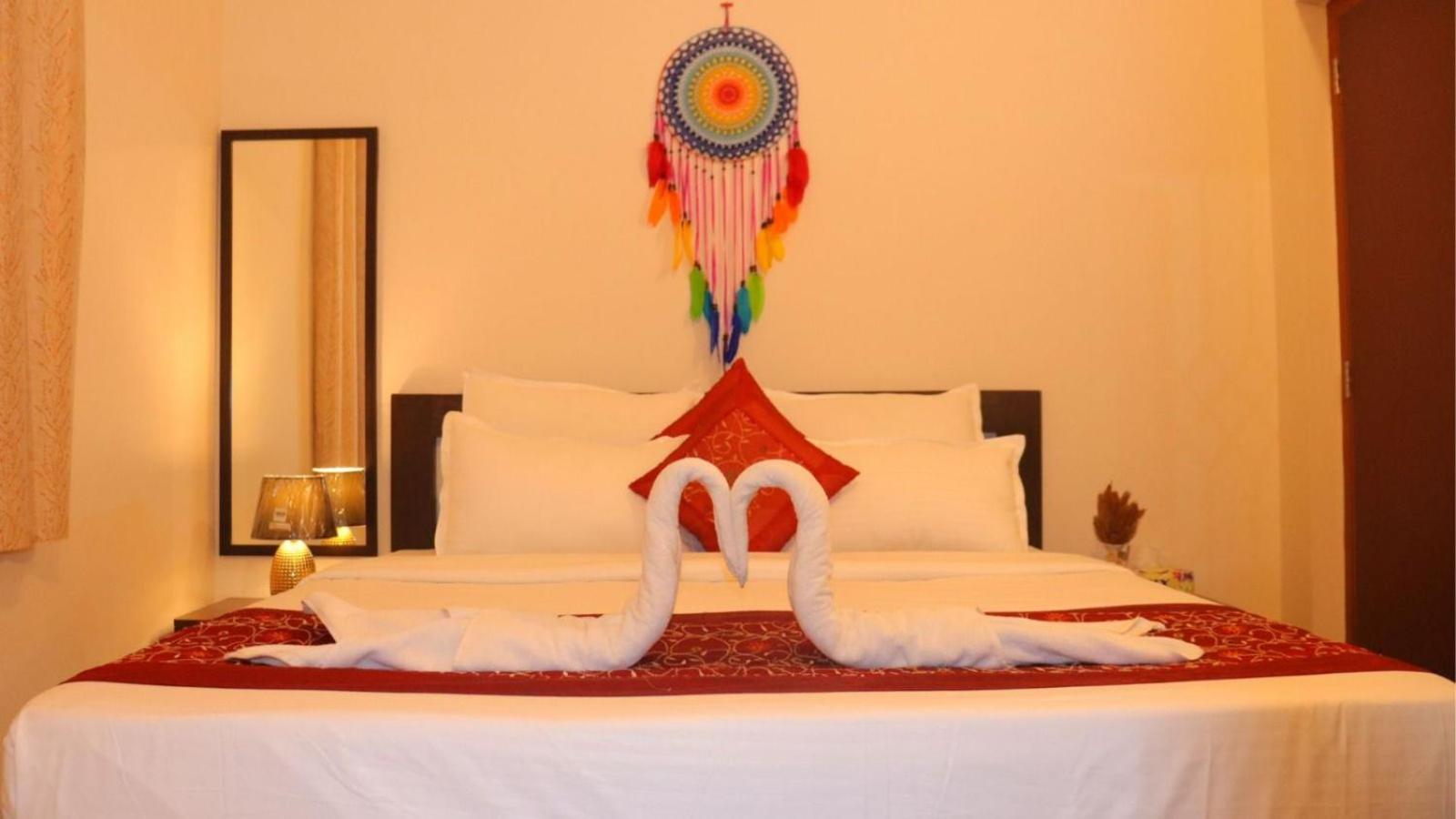 Two-Bedroom Apartment - Photo 2