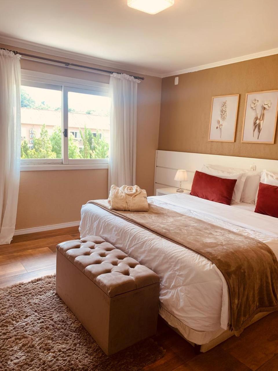 Studio with Spa Bath