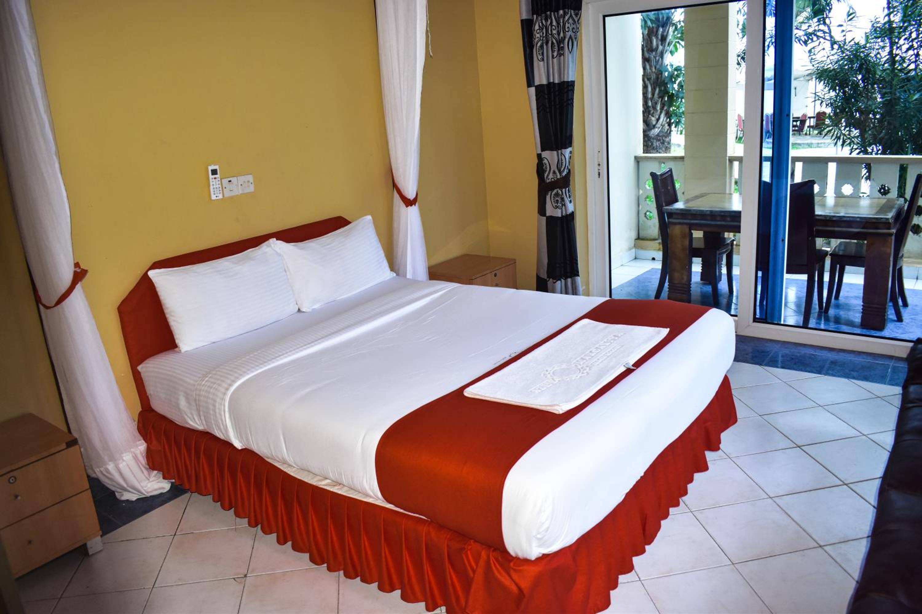 1 Bedroom Apartment with Sea View photo 1