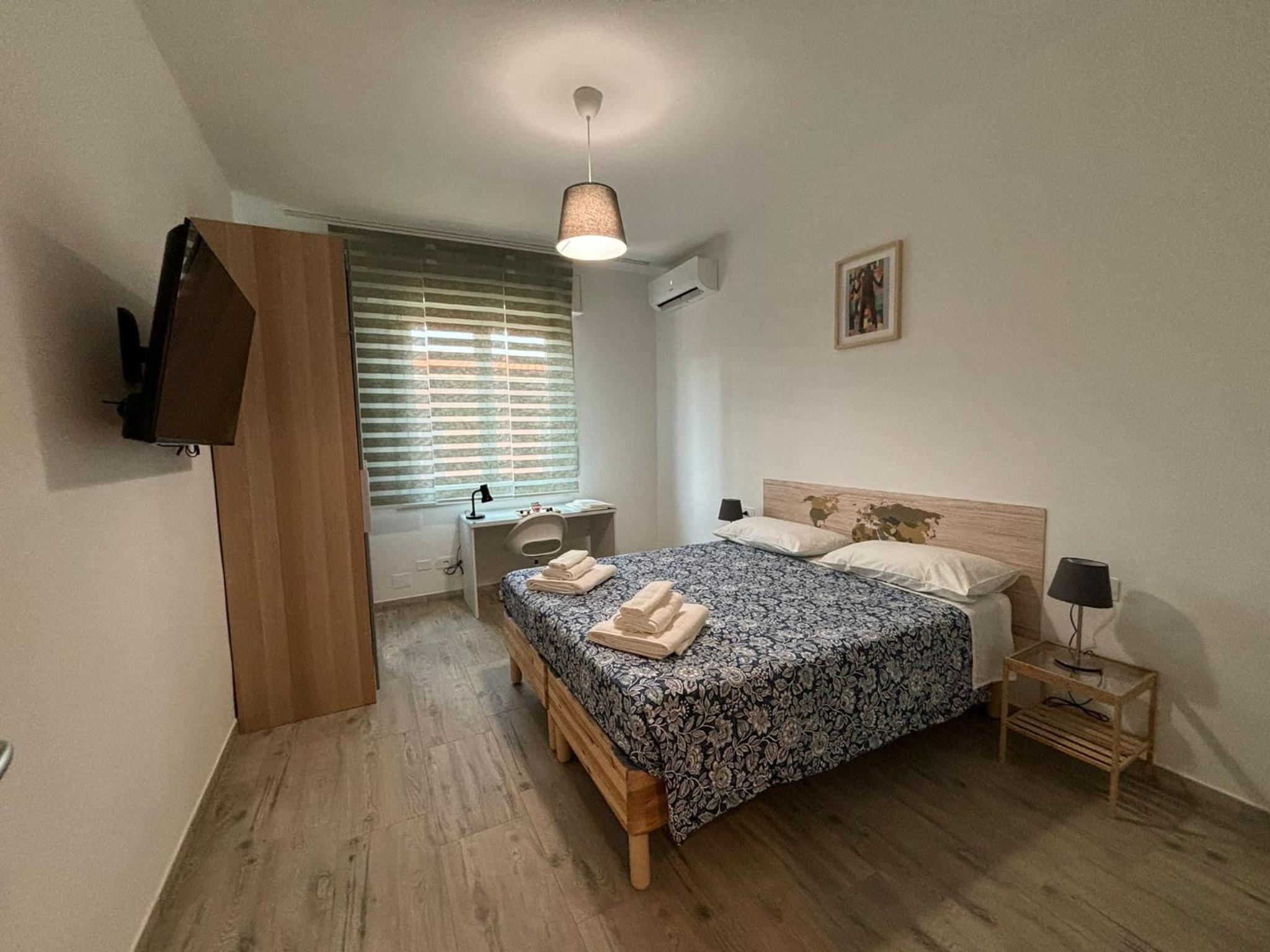Large Double Room
