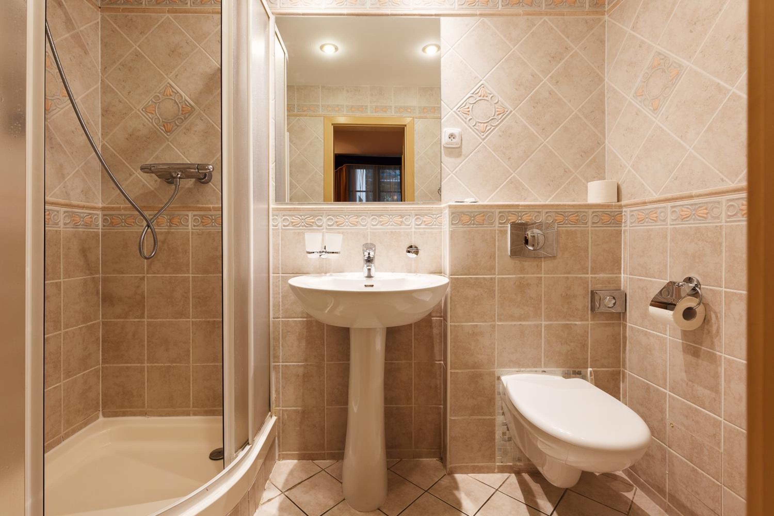 Double Room - Photo 2