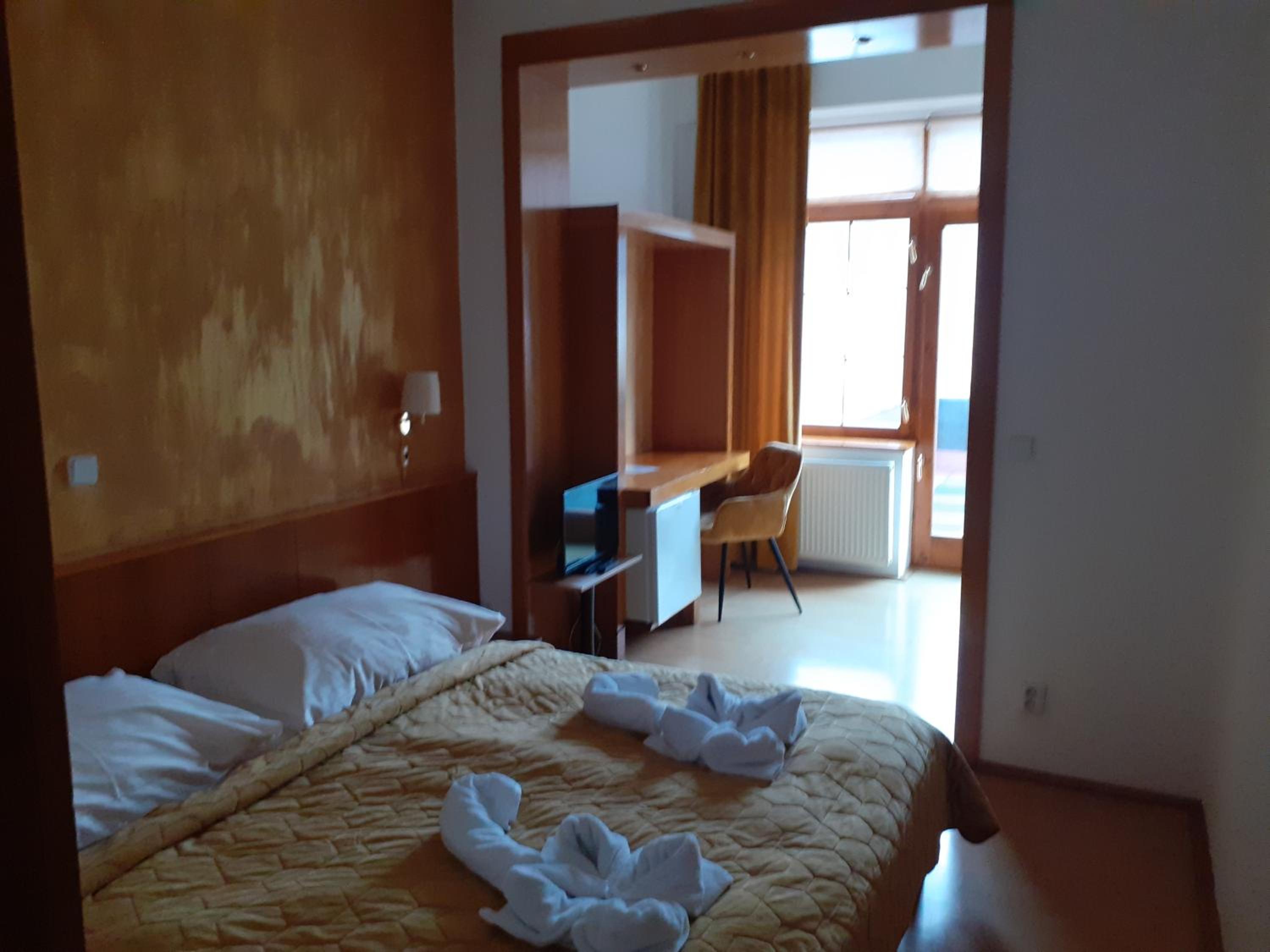 Apartment with Terrace - Photo 1