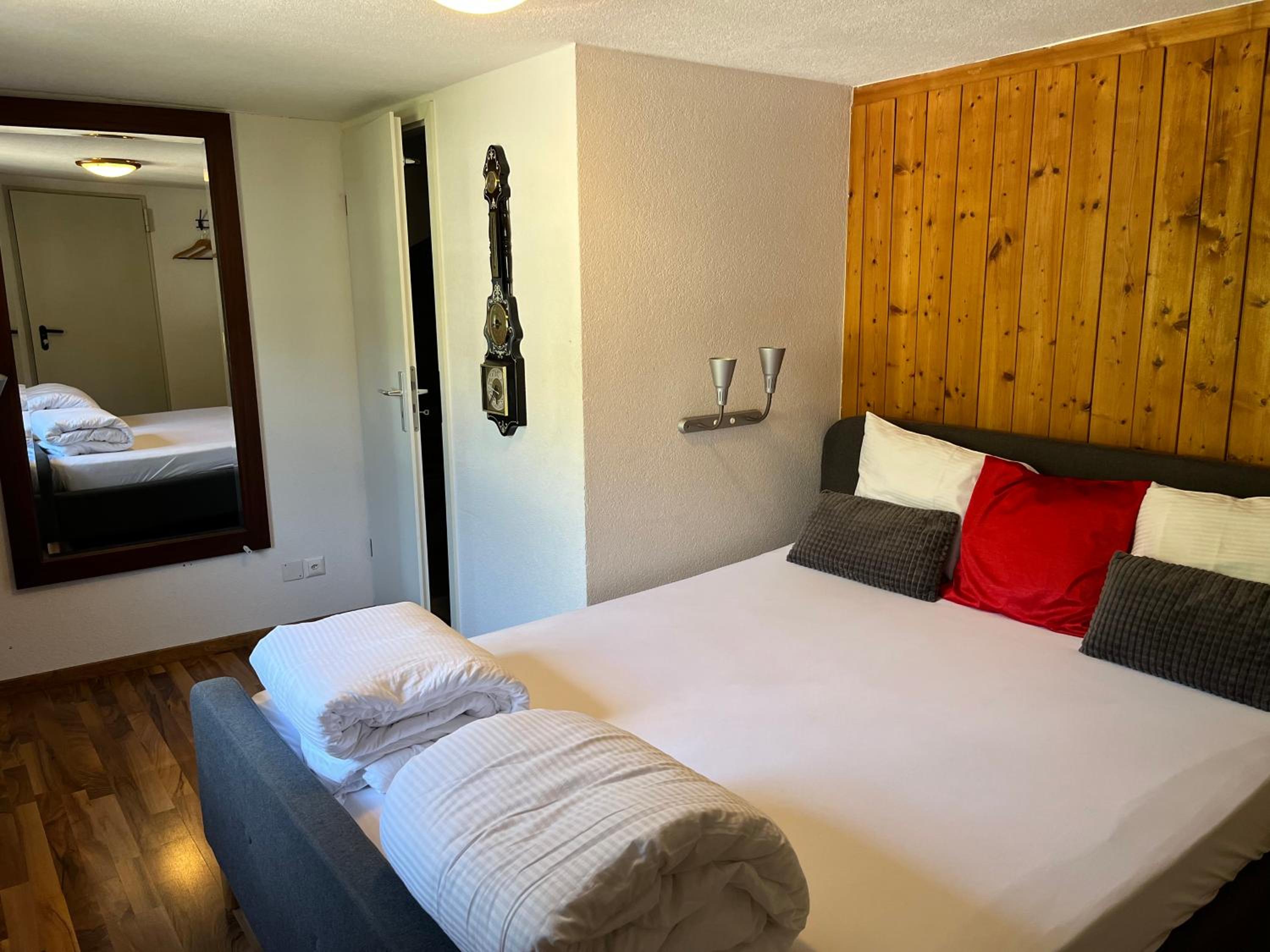 Budget Double Room - Photo 1