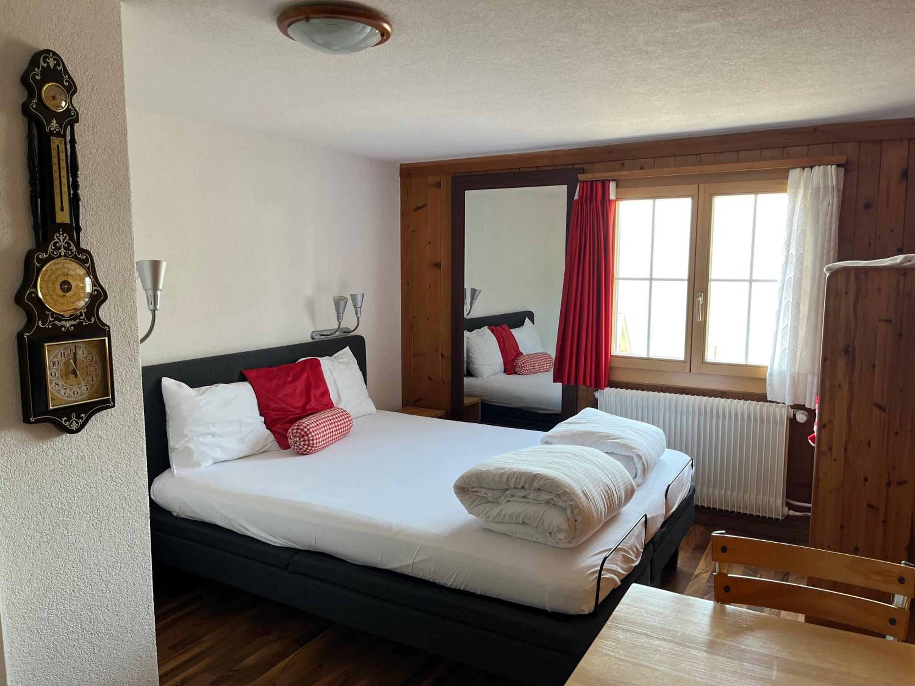 Budget Double Room - Photo 3
