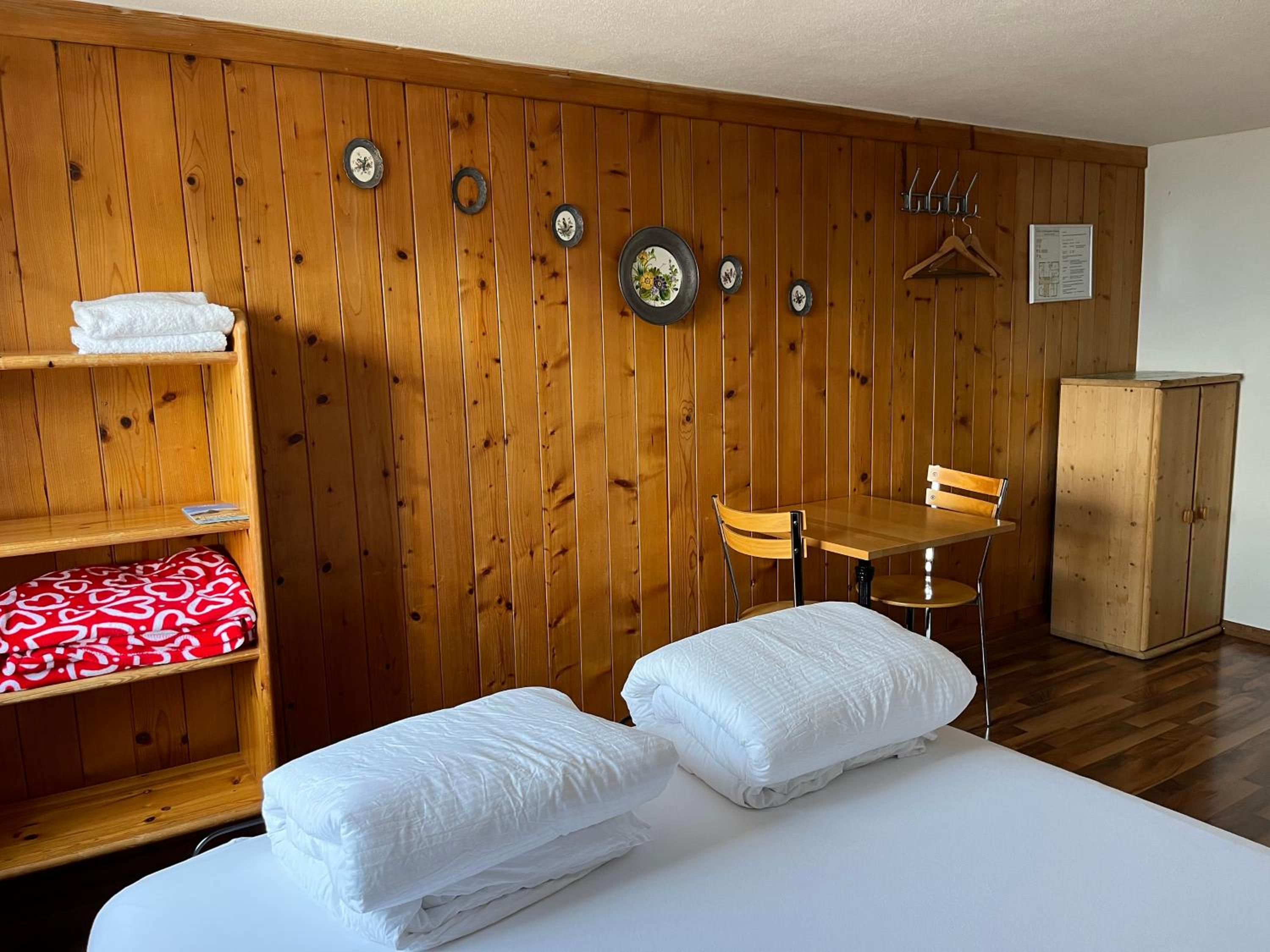 Budget Double Room - Photo 4