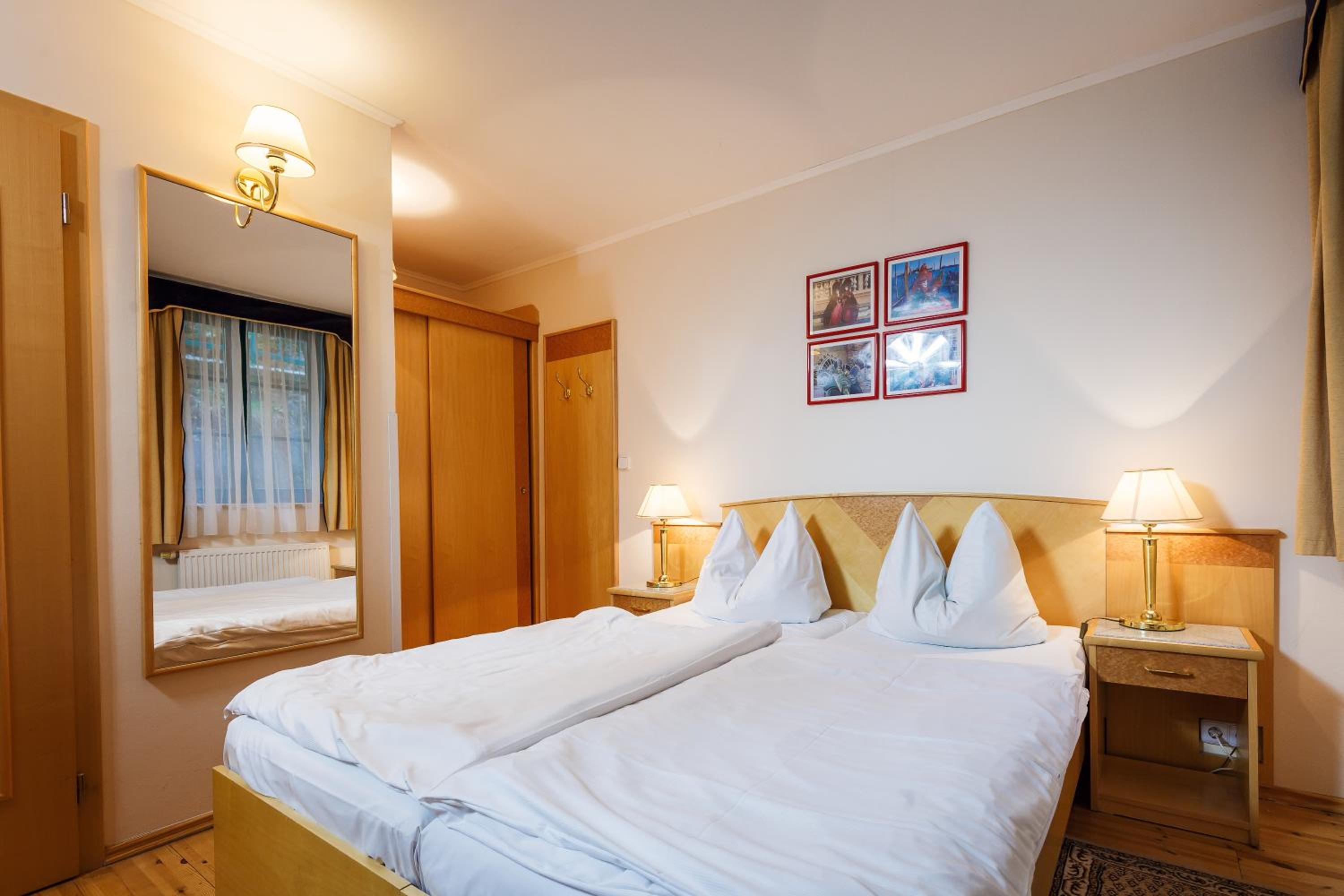 Double Room - Photo 1