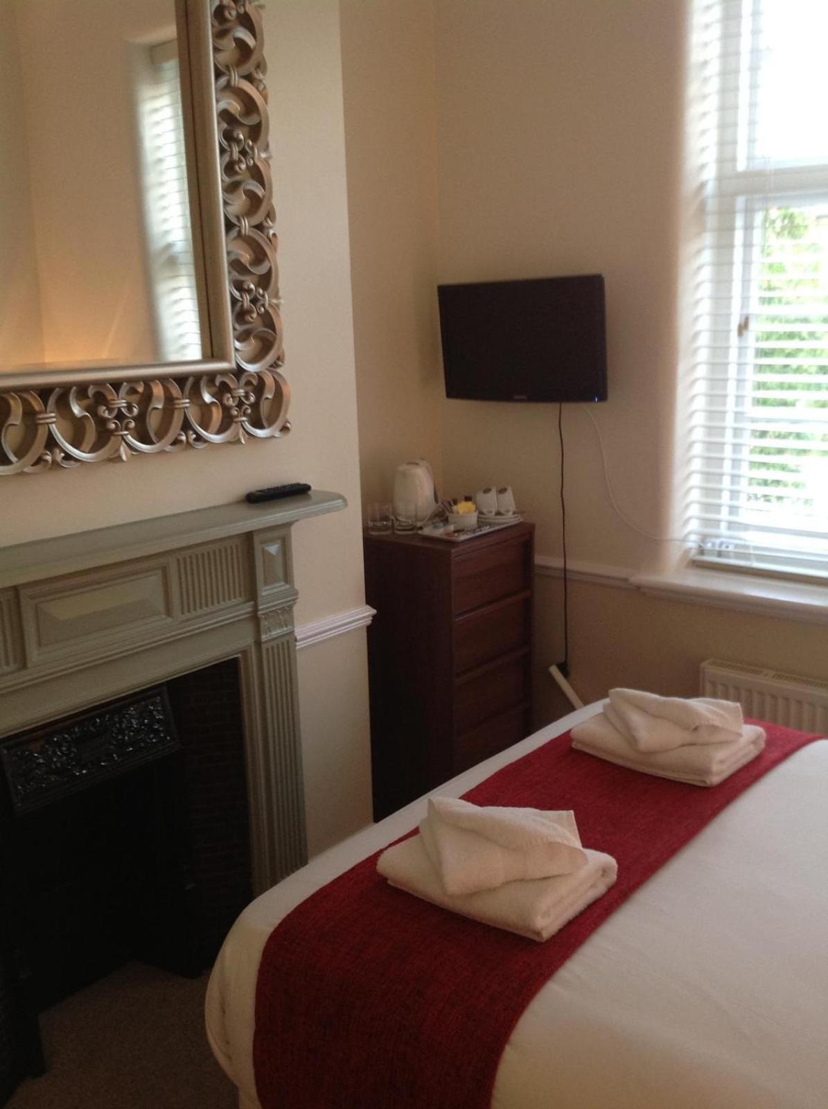 Standard Double Room photo 2