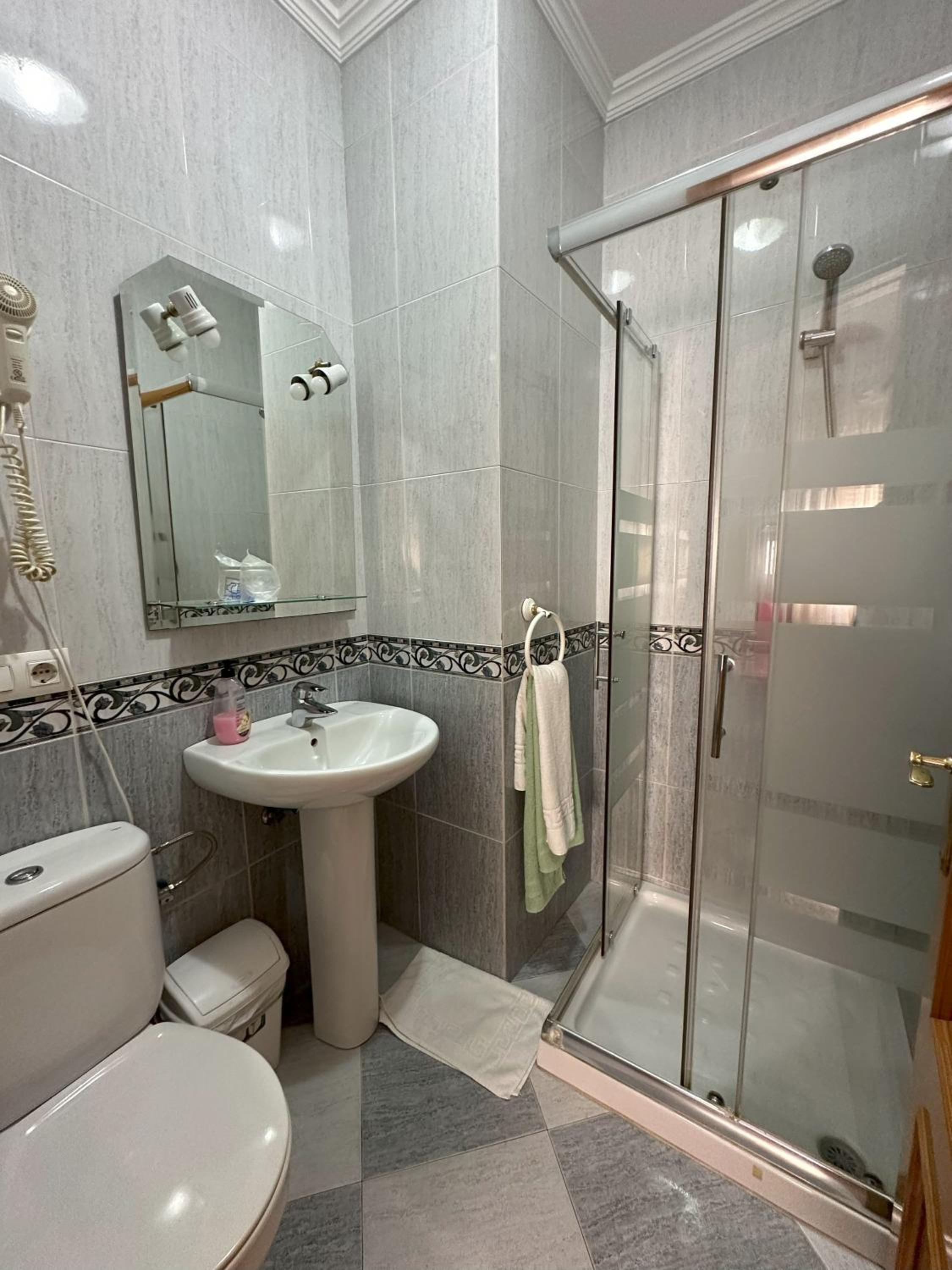 Single Room photo 2