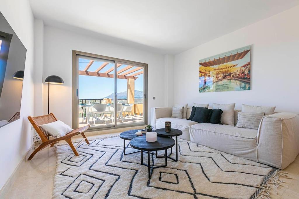 Apartamento de dos habitaciones con vista al mar