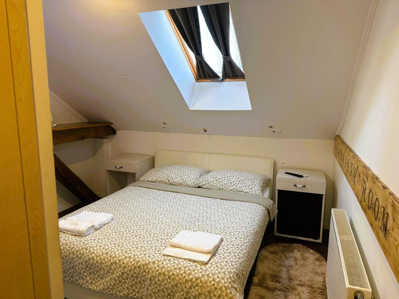 Double Room - Photo 1